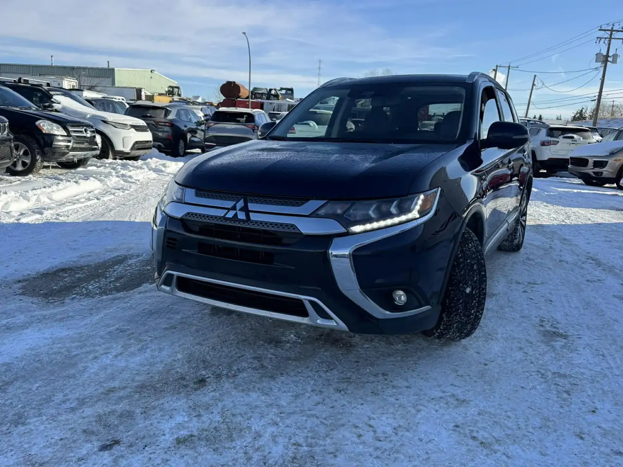 Mitsubishi Outlander снимка Mitsubishi Outlander