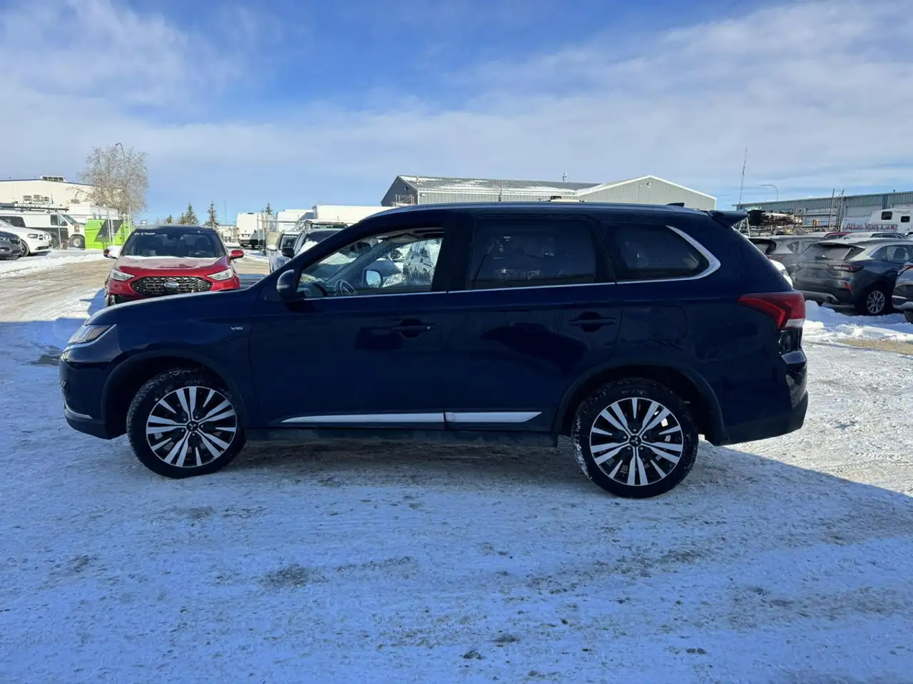 Mitsubishi Outlander снимка Mitsubishi Outlander