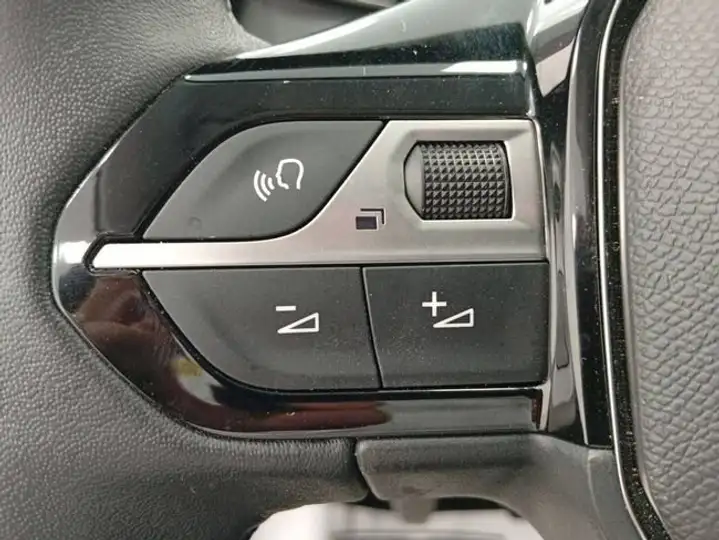 Peugeot 208 2024, foto 13