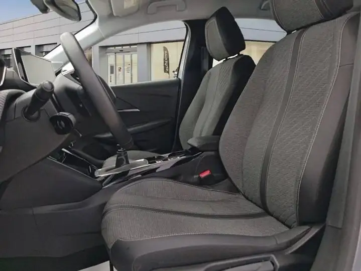Peugeot 208 2024, foto 9