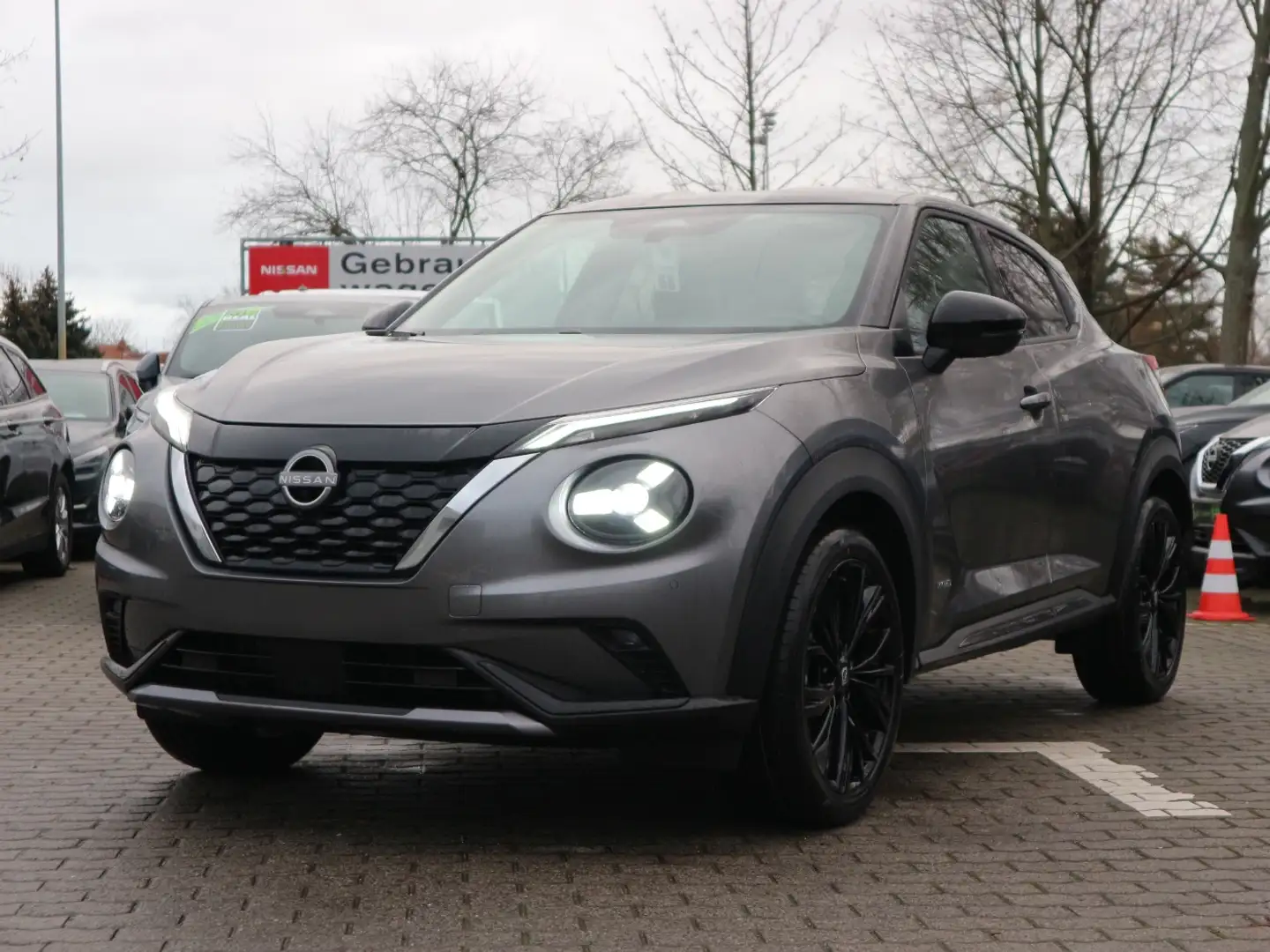 Nissan Juke N-SPORT 1.6 HYBRID 4AMT ProPilot 360° Grau - 2