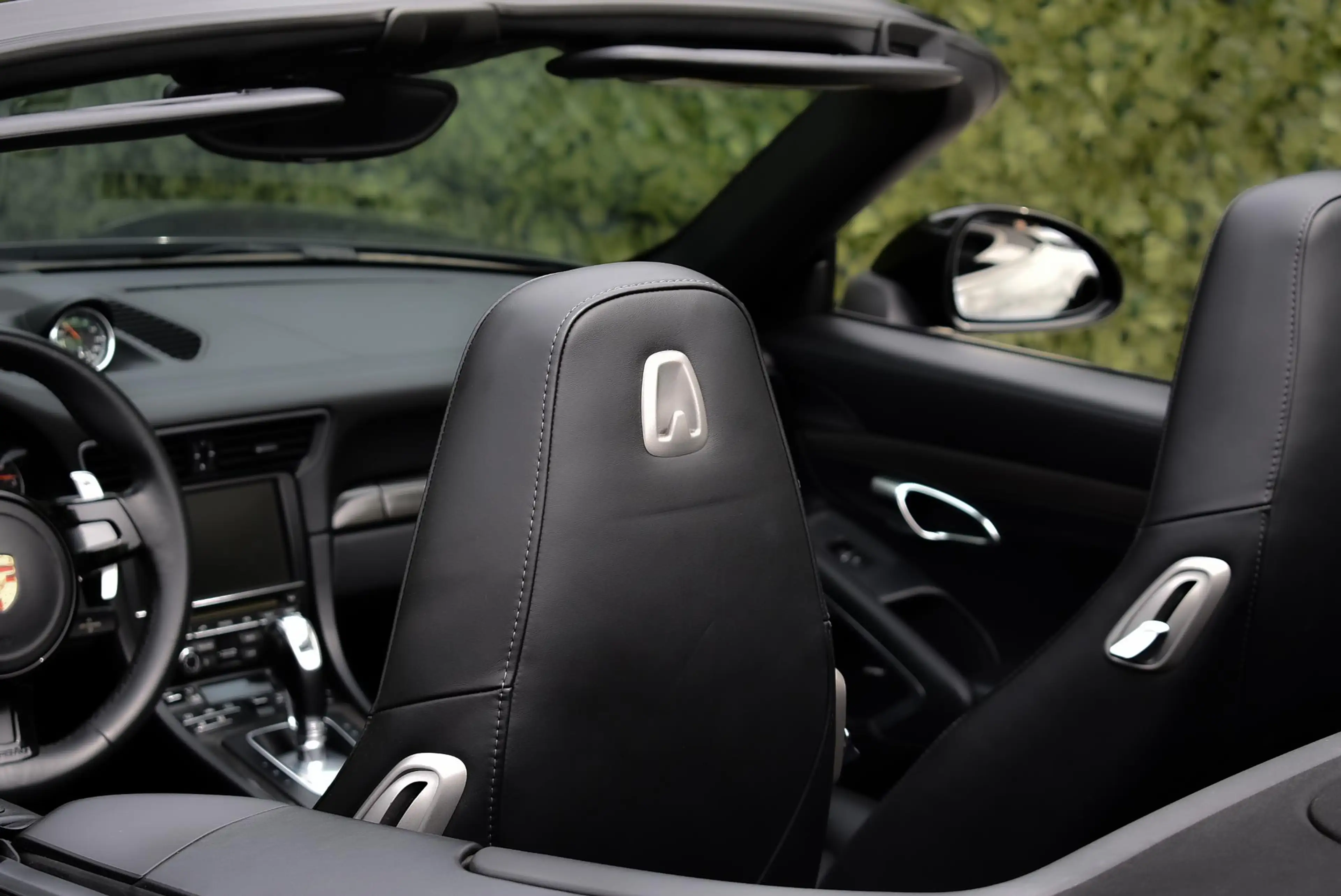 Porsche 991 Cabrio 3.8 Turbo — photo 15