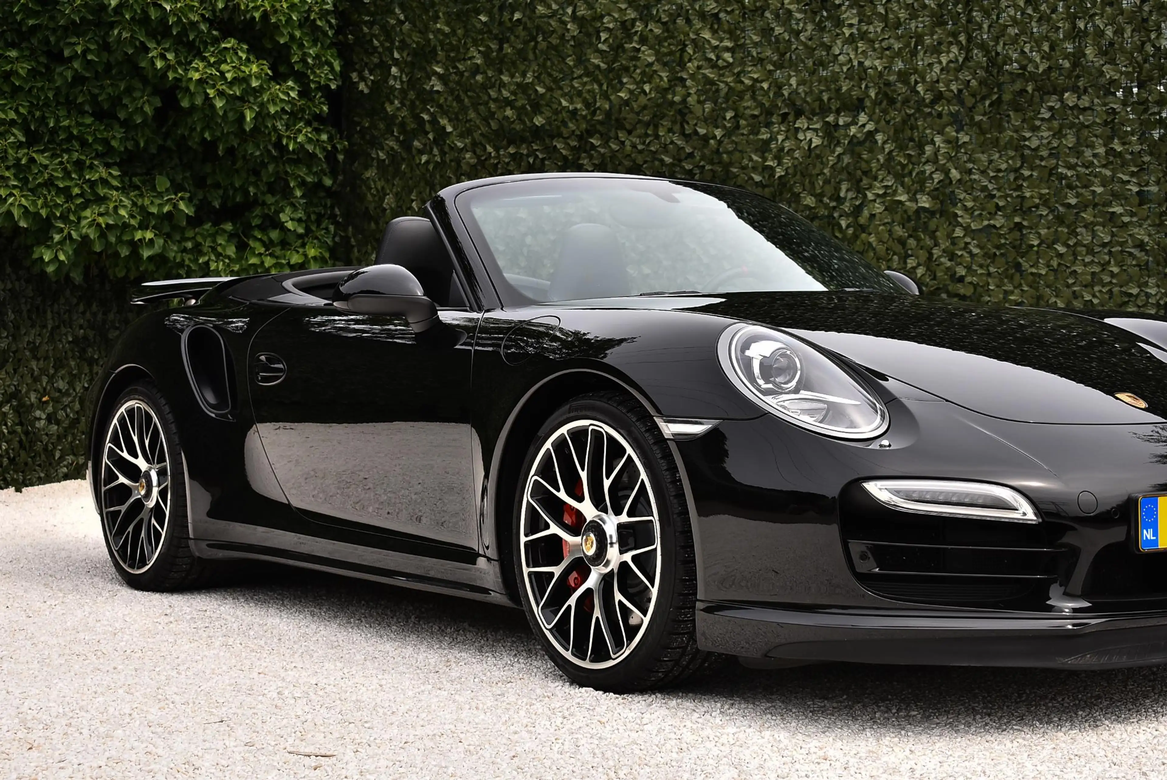 Porsche 991 Cabrio 3.8 Turbo — photo 5