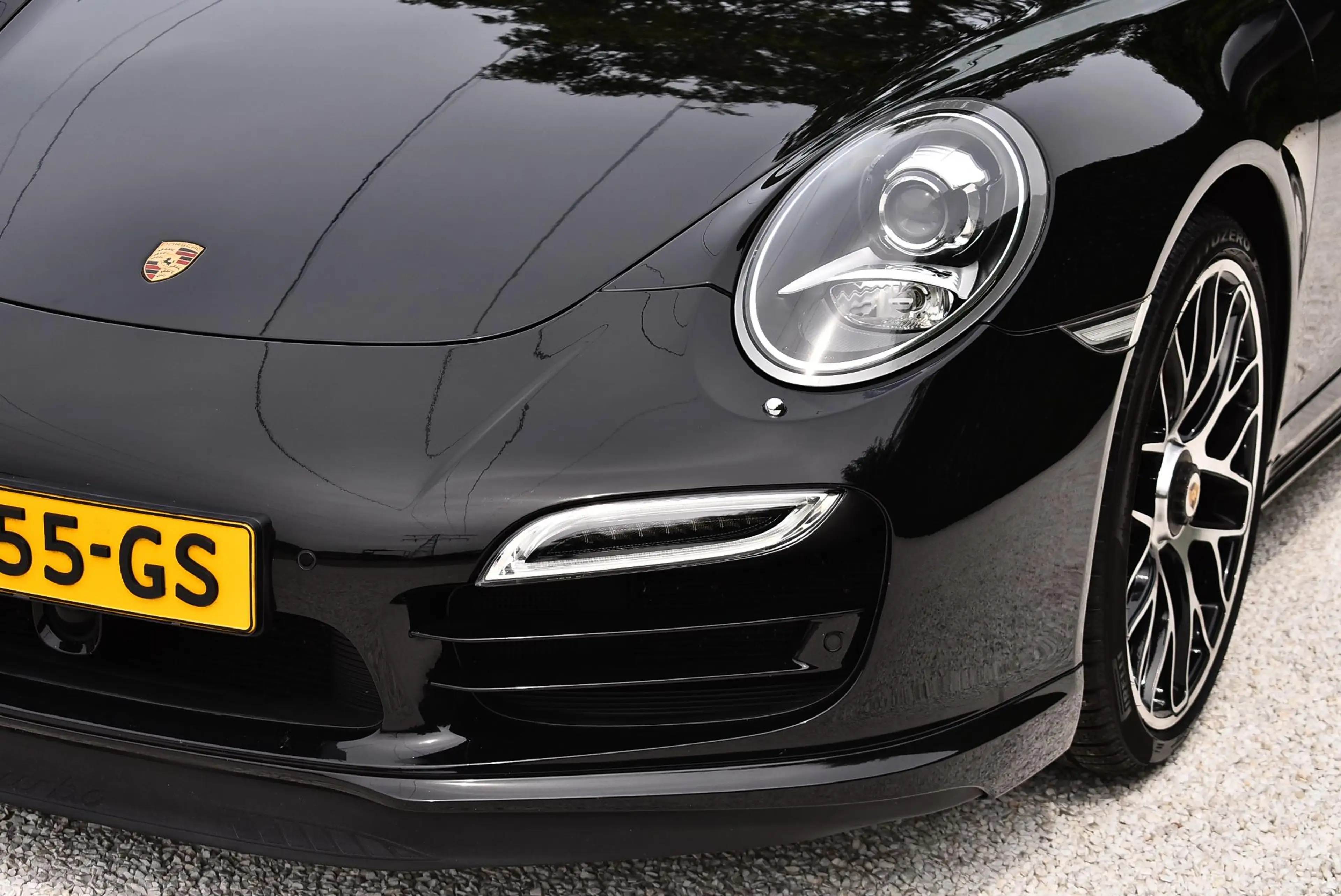 Porsche 991 Cabrio 3.8 Turbo — photo 7