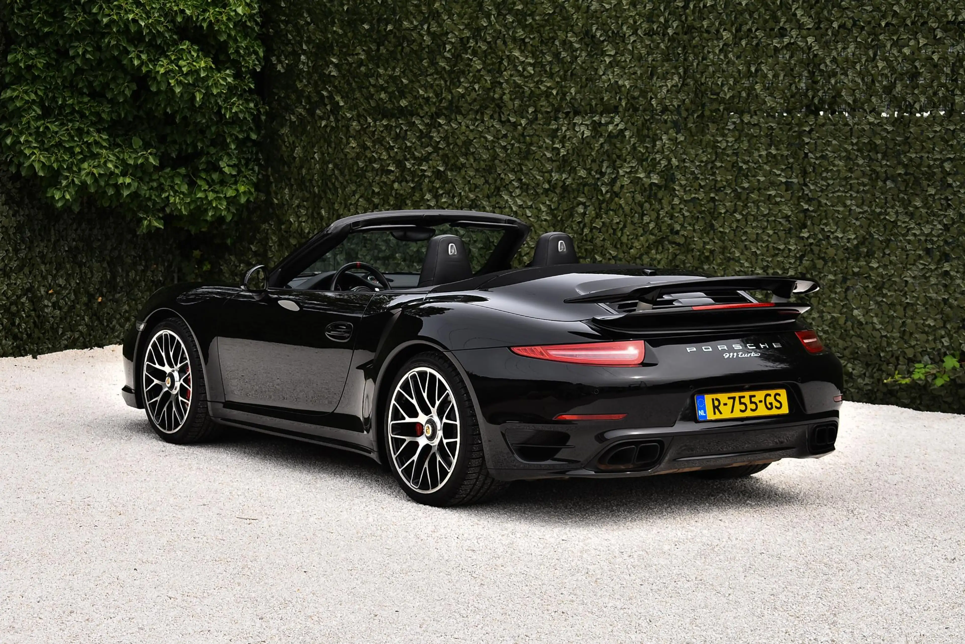 Porsche 991 Cabrio 3.8 Turbo — photo 12