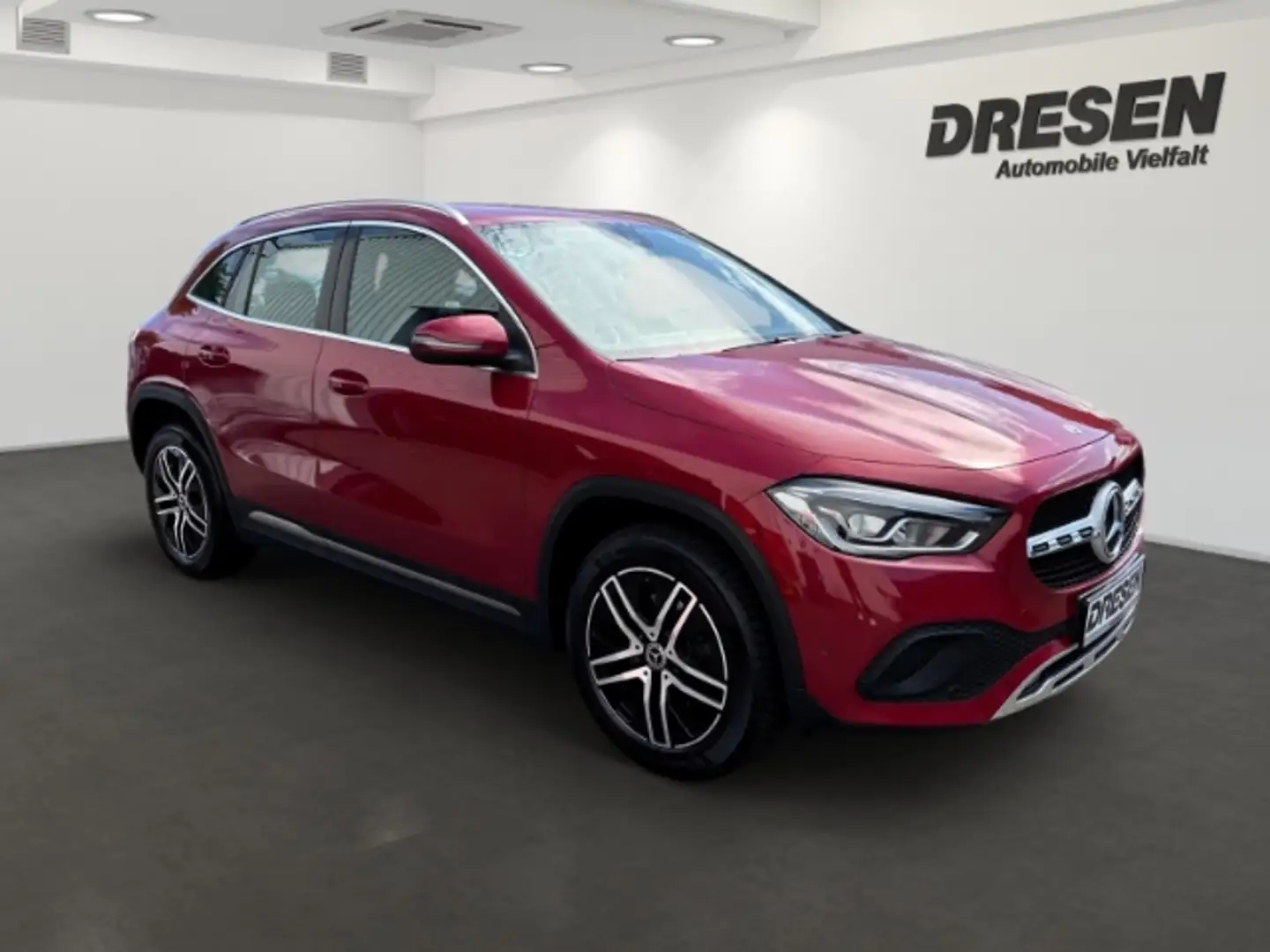 Mercedes-Benz GLA 200 Progressive  /Kamera/ Navi / Sitzhzg / Gjreifen Rouge - 2