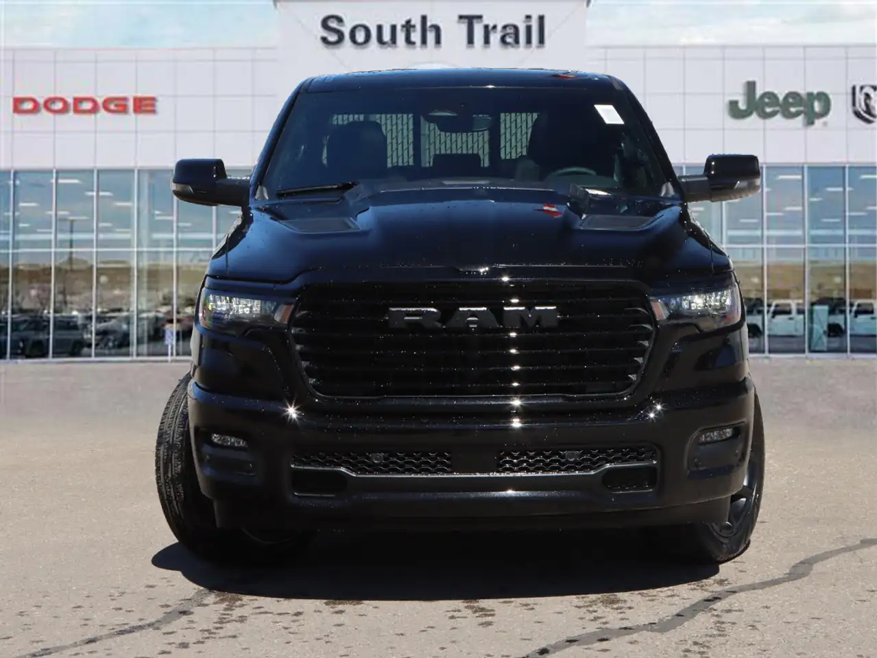 RAM 1500 снимка RAM 1500
