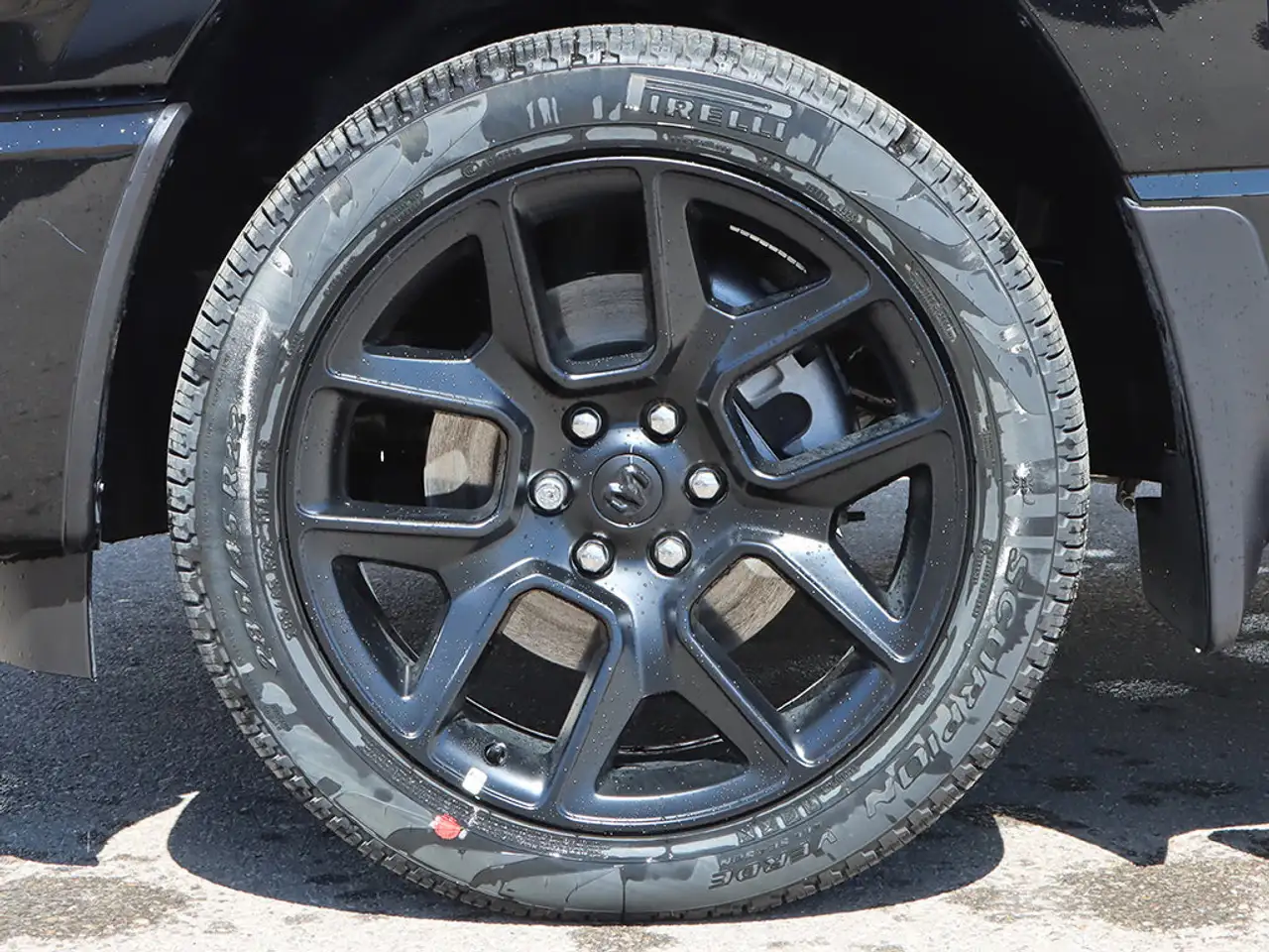 RAM 1500 снимка RAM 1500