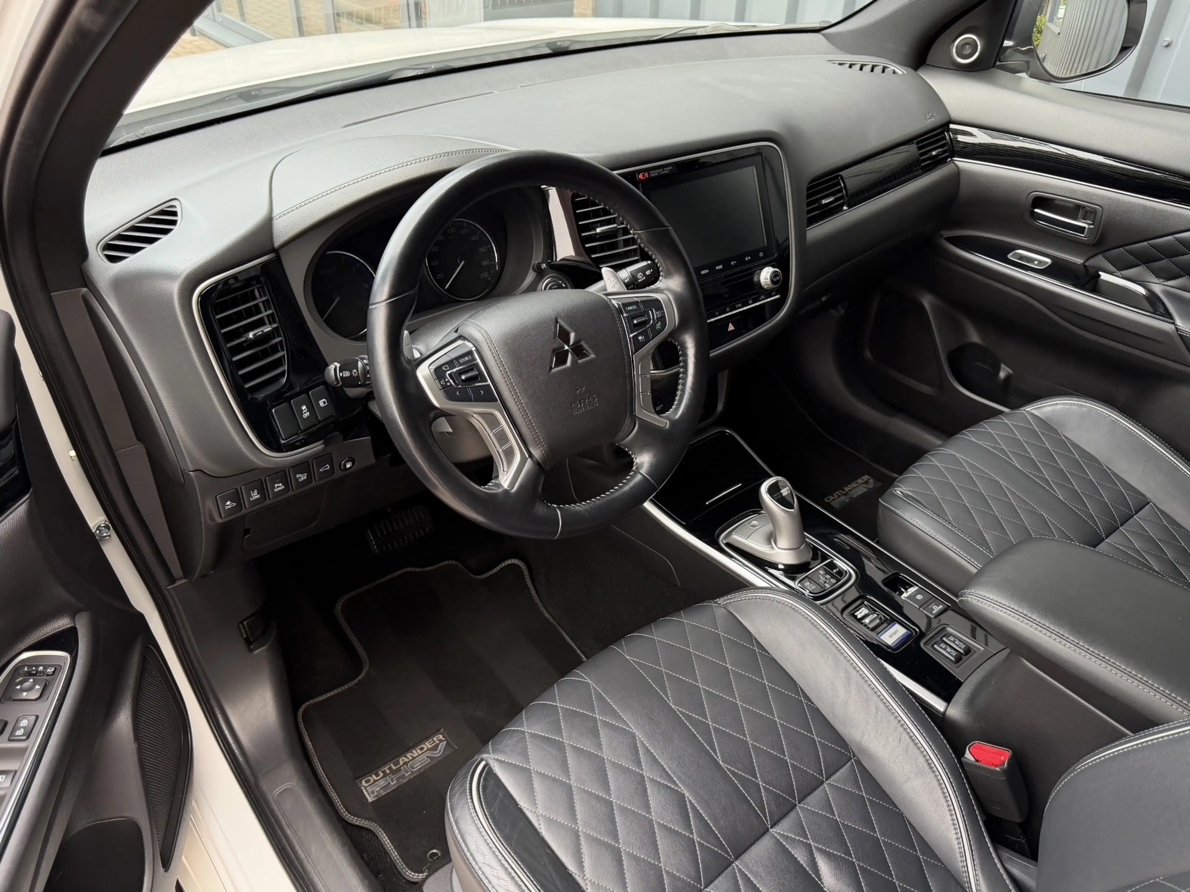 Mitsubishi Outlander 2.4 PHEV Intense+ 112.643 KM!/APPLE CARPLAY!/APK!/ — photo 9
