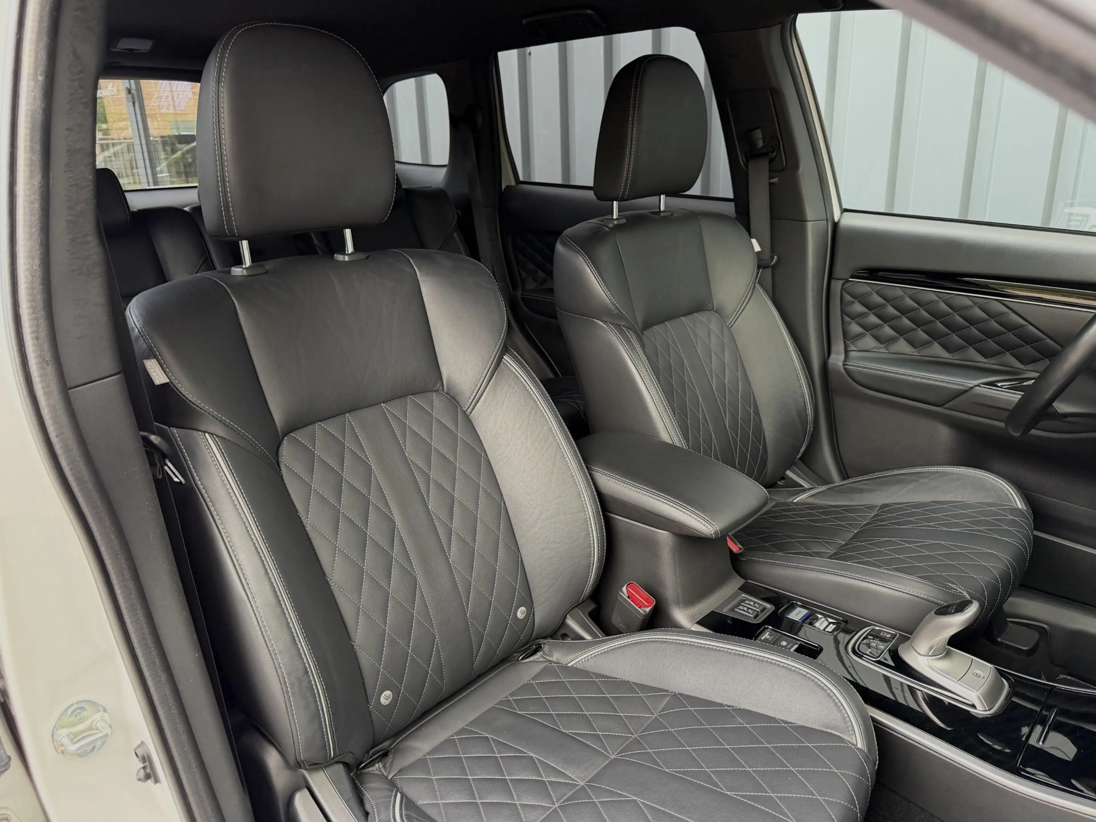 Mitsubishi Outlander 2.4 PHEV Intense+ 112.643 KM!/APPLE CARPLAY!/APK!/ — photo 13