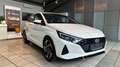 Hyundai i20 1.0 T-GDI Navi/Klimaauto/PDC/Cam/LED/Allwet. Weiß - thumbnail 1