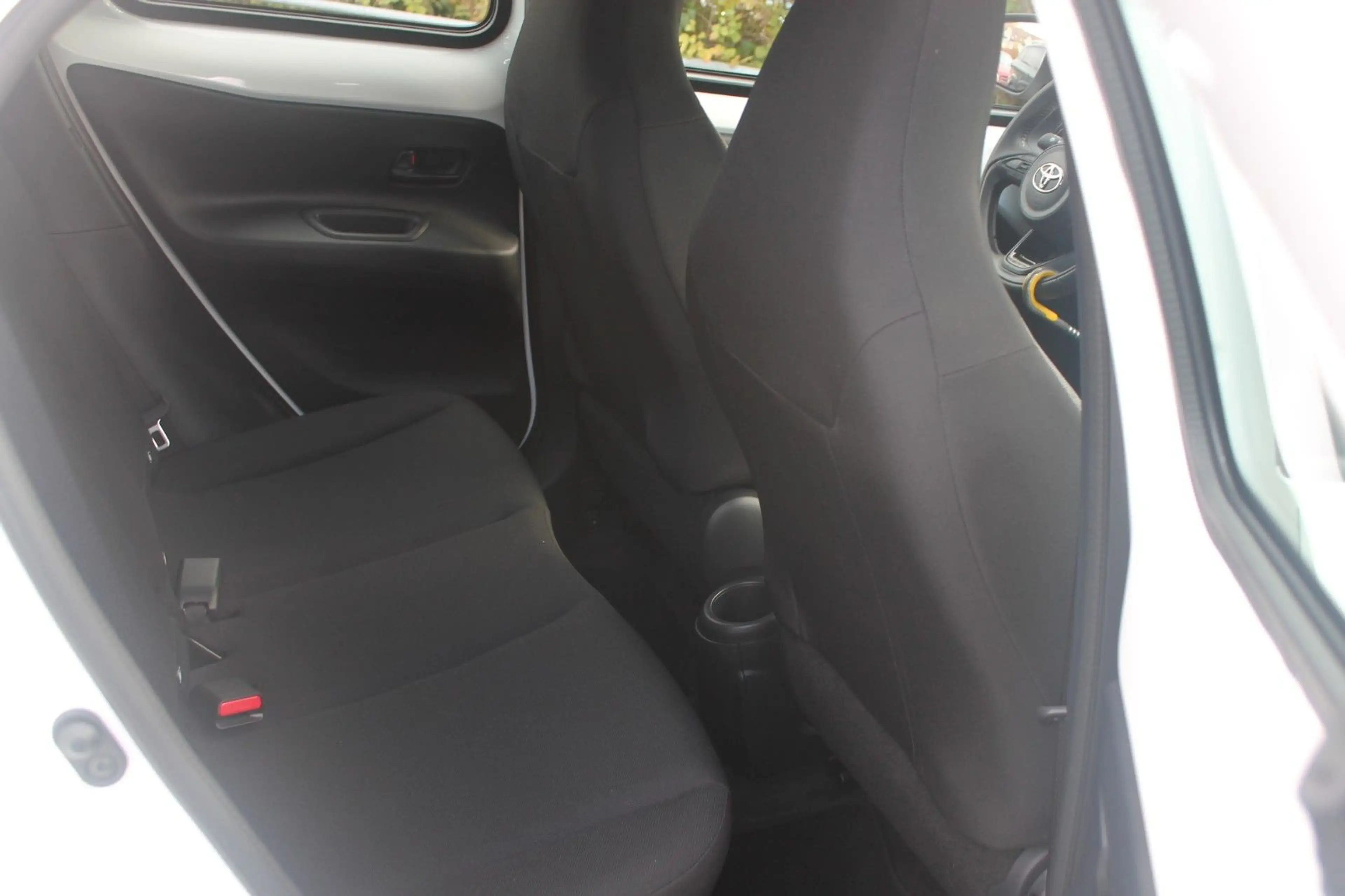 Toyota Aygo 1.0 Business Edition S-CVT*Carplay*RÜKA — photo 11