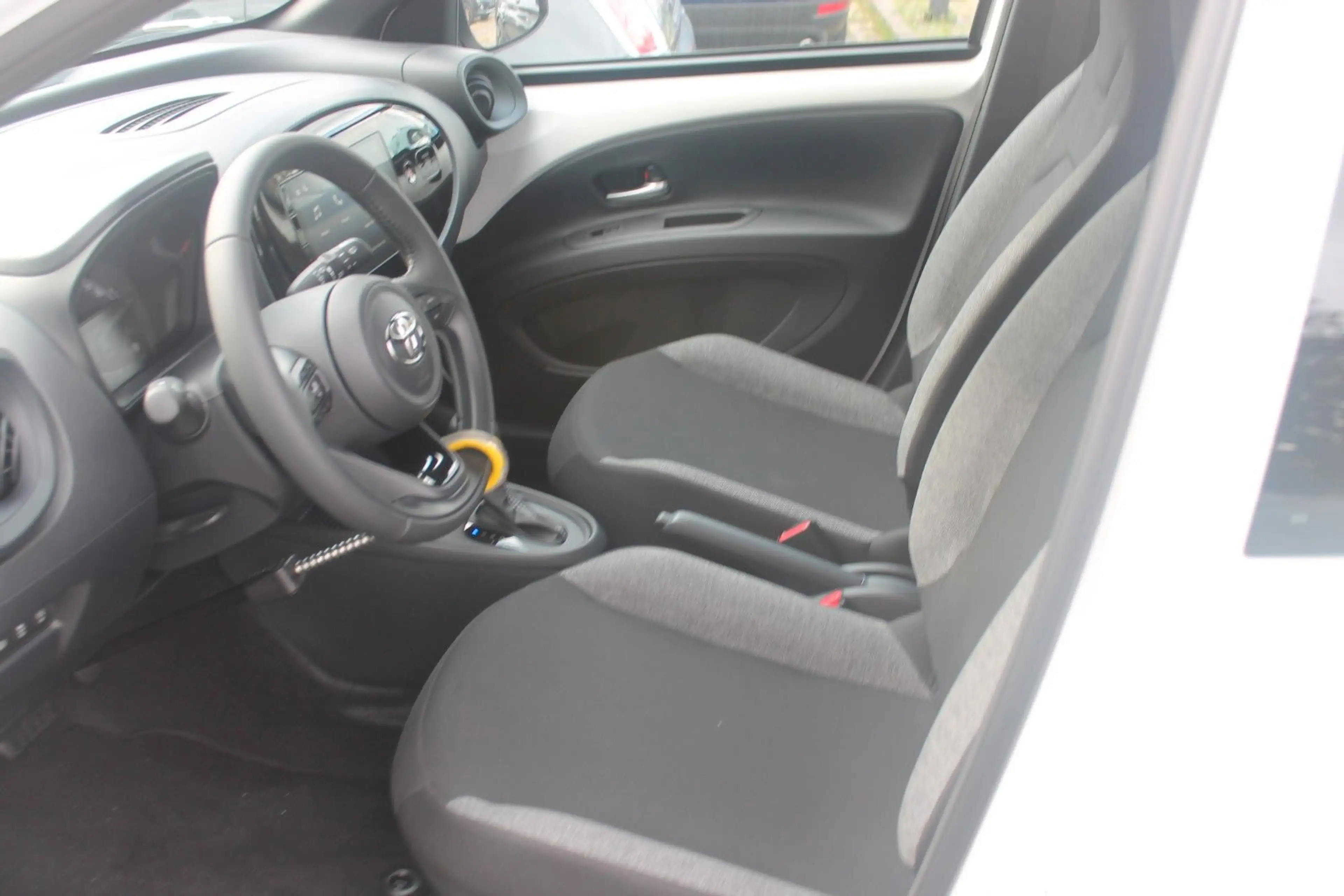 Toyota Aygo 1.0 Business Edition S-CVT*Carplay*RÜKA — photo 8