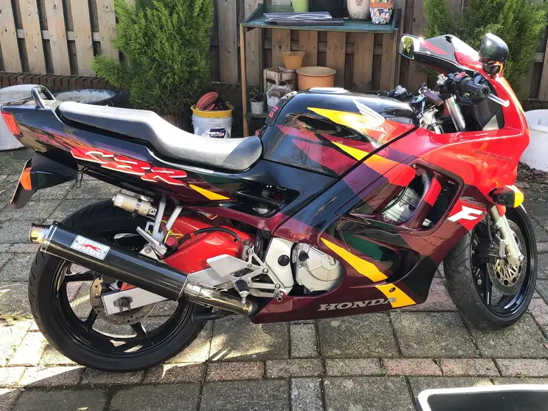 Honda CBR 600 - foto 5