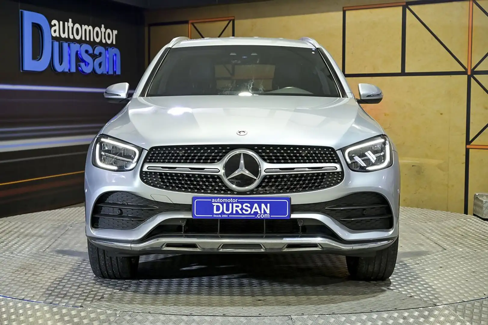 Mercedes-Benz GLC 300 e 4MATIC Grijs - 2