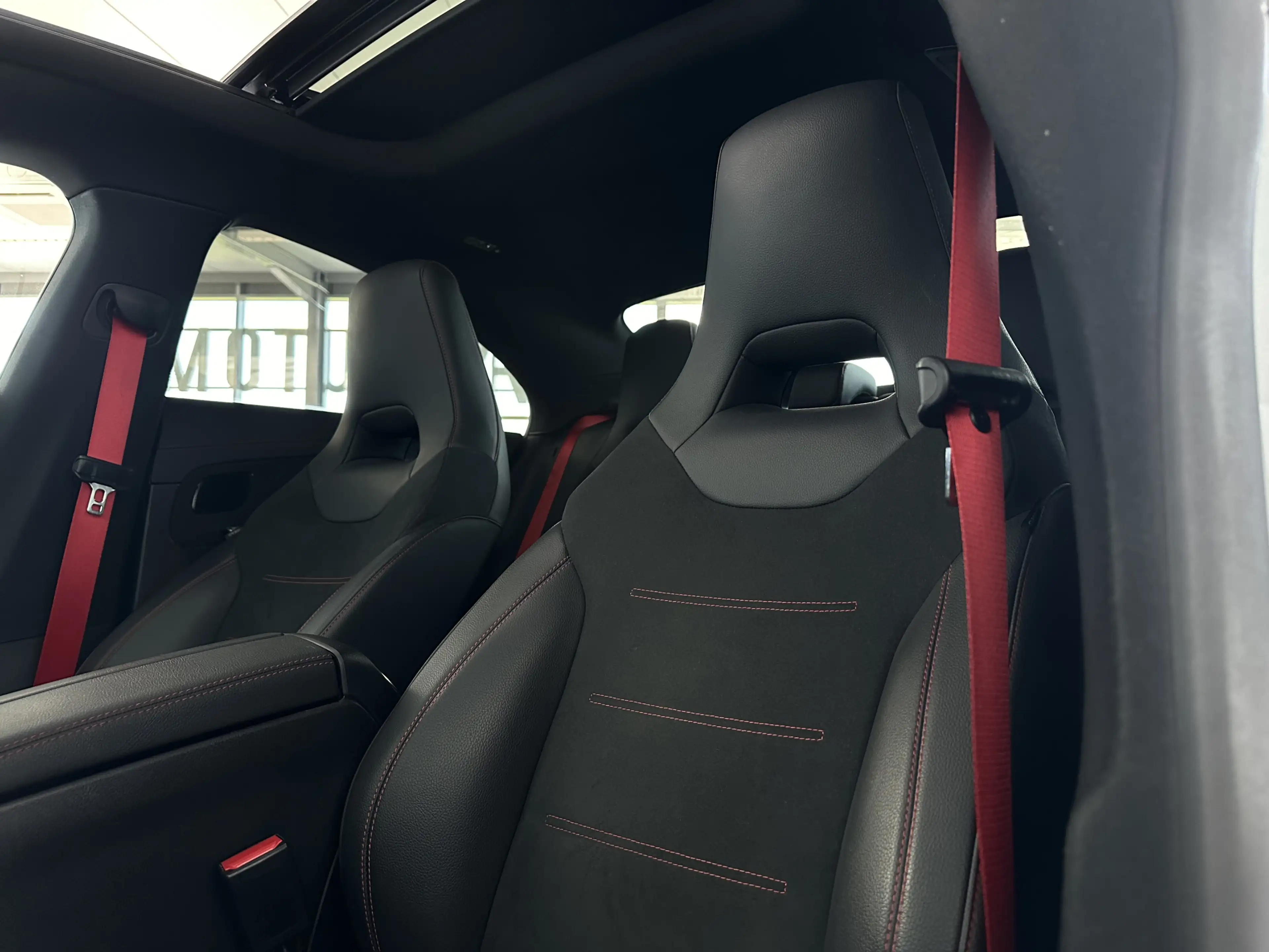 Mercedes-Benz CLA 35 AMG 4Matic |PANO|HUD|BURM|360|ACC|TOT — photo 12