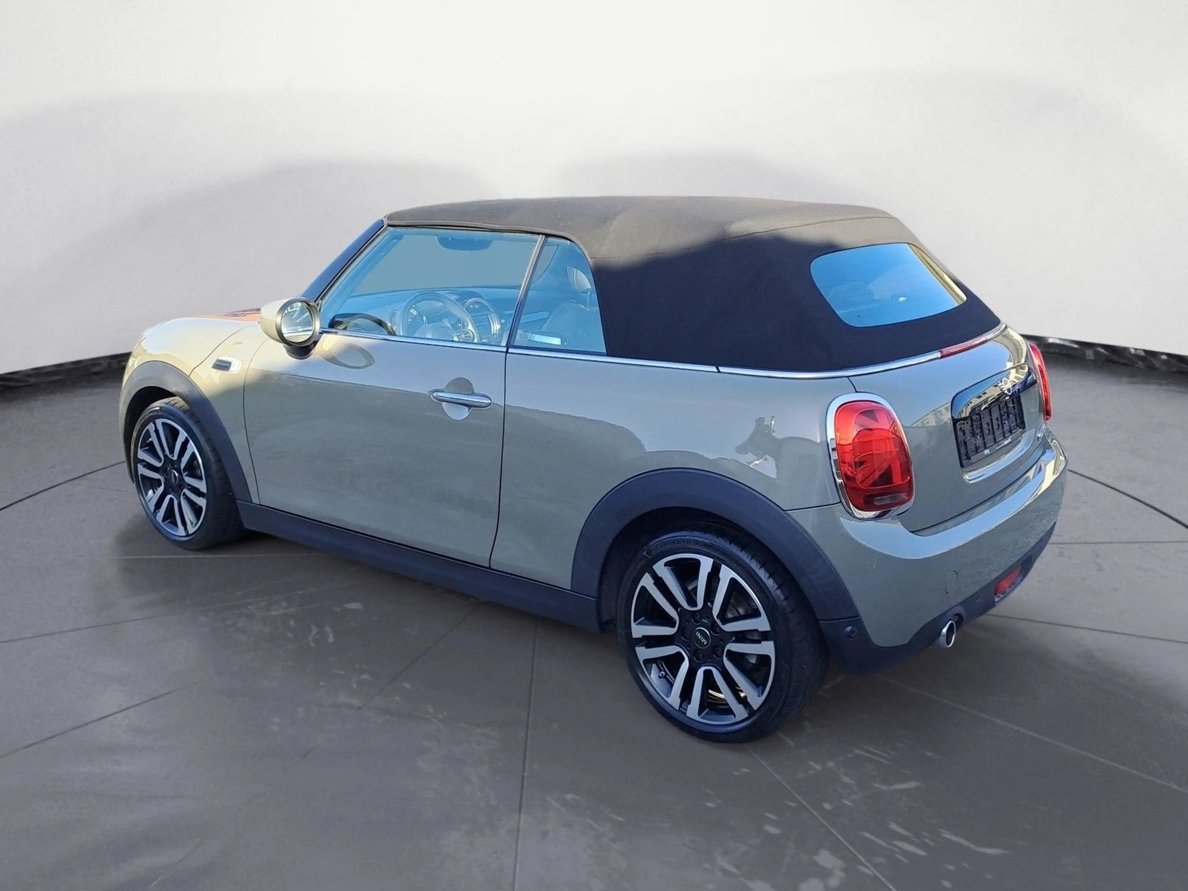 MINI Cooper Cabrio . — photo 3