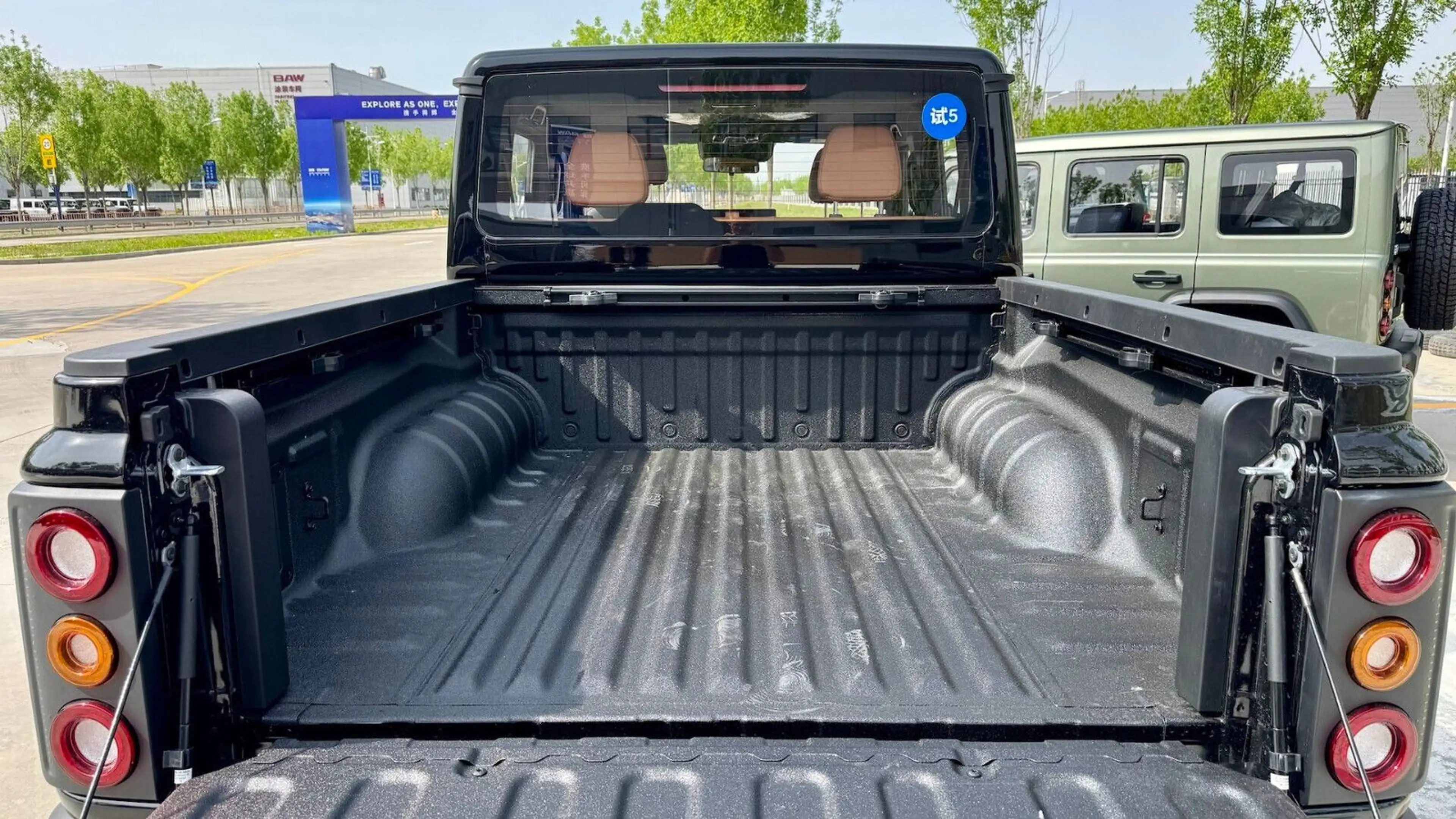 BAW 212 Pickup — photo 5