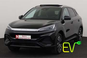 DESIGN 60.5 KwH + A/T + CARPLAY + LEDER + CAMERA +