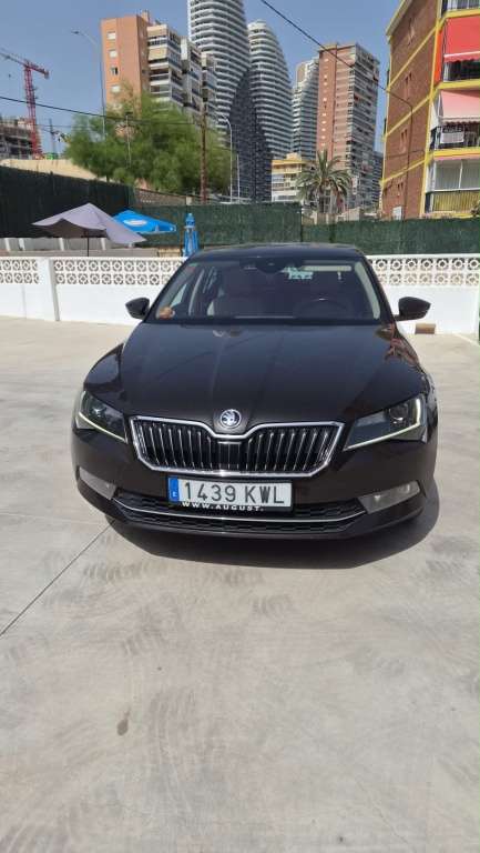 Skoda Superb 2.0TDI AdBlue Ambition DSG7 140kW - foto 1