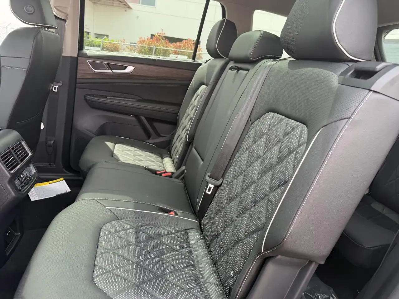 Volkswagen Atlas снимка Volkswagen Atlas