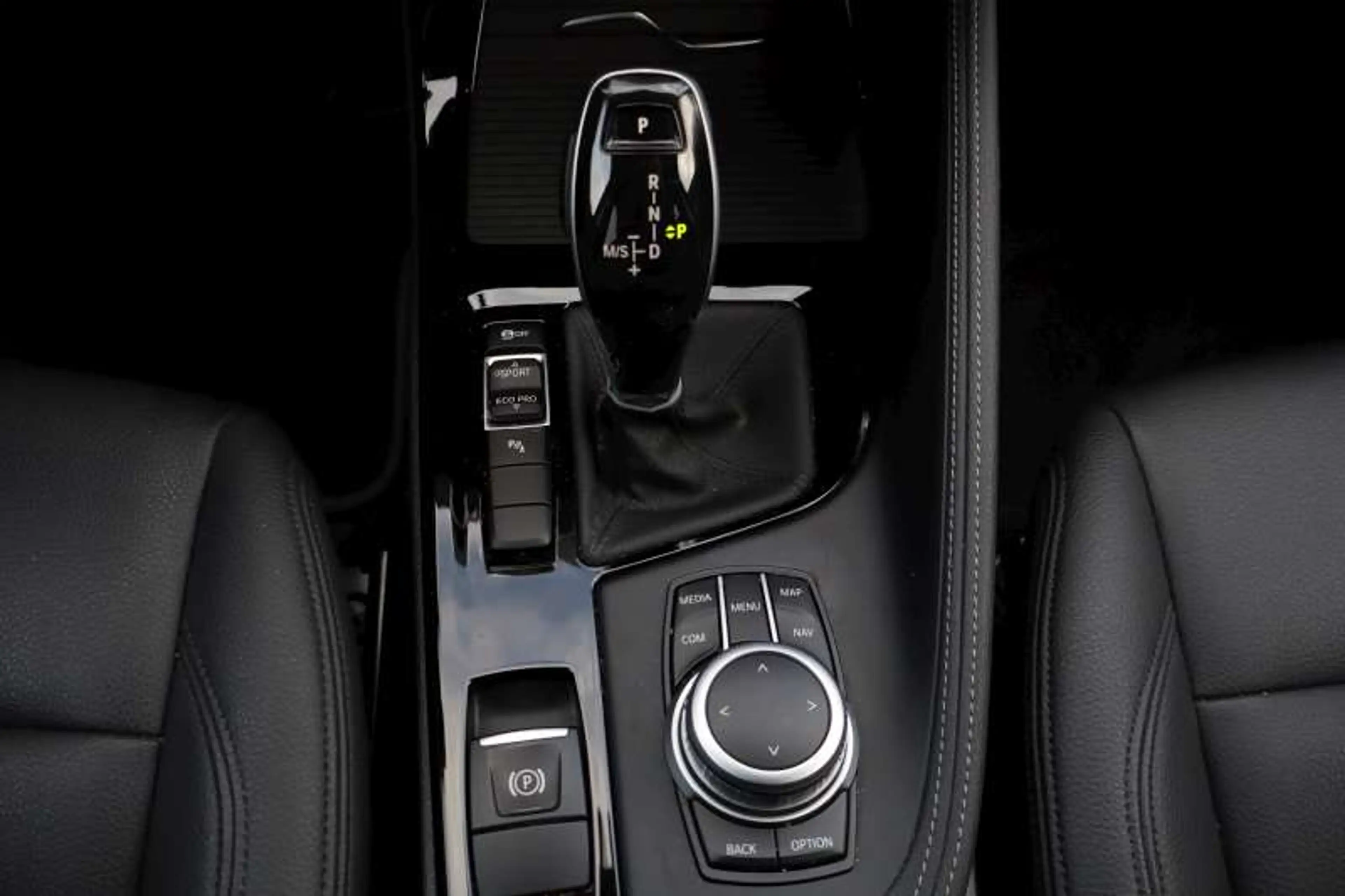 BMW X1 sDrive 18iA X-Line Leder/NaviPlus/LED/HeadUp/KeyLess/Camera/MemorySeats/DAB — photo 11