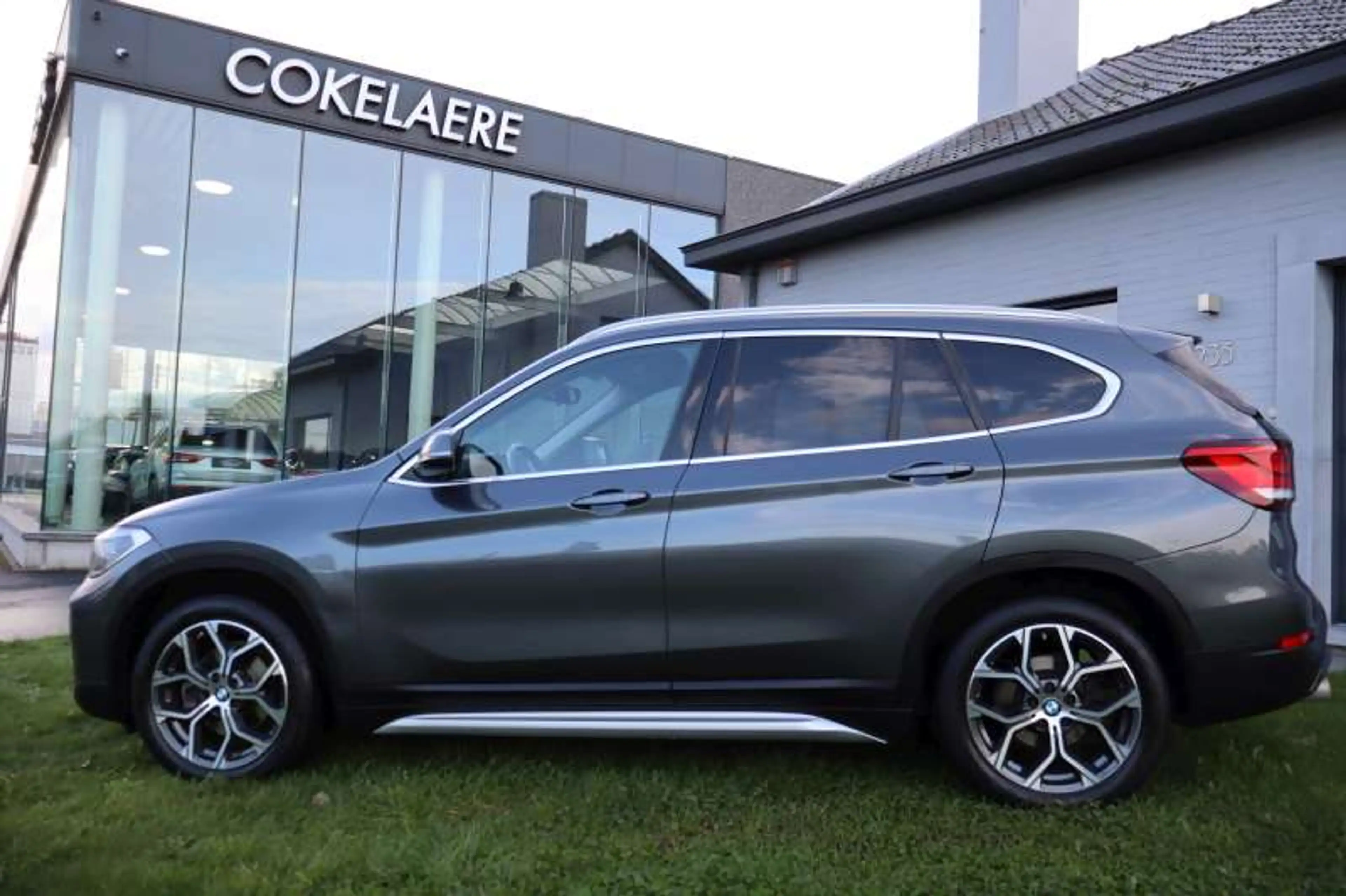 BMW X1 sDrive 18iA X-Line Leder/NaviPlus/LED/HeadUp/KeyLess/Camera/MemorySeats/DAB — photo 2