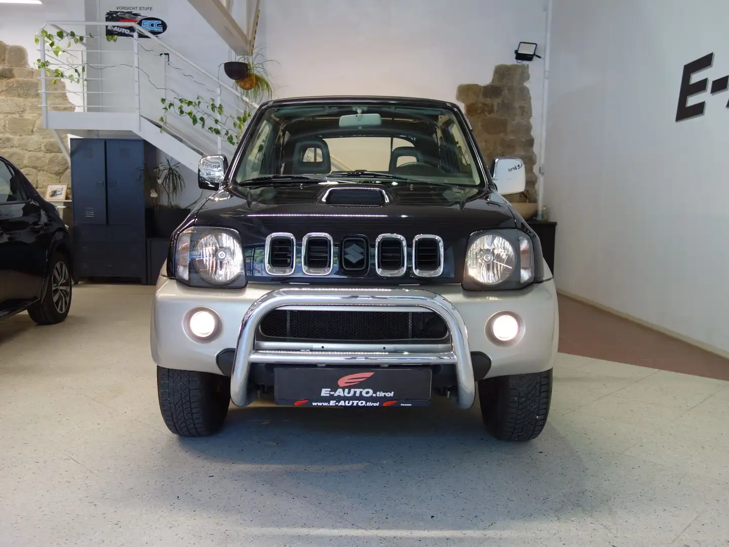 Suzuki Jimny 1,5 LX DDiS *CABRIO *SELTENHEIT *WENIG KM *UNTERS Schwarz - 2