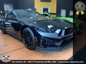 Fastback 5.0 V8 Dark Horse "Manuale" Full