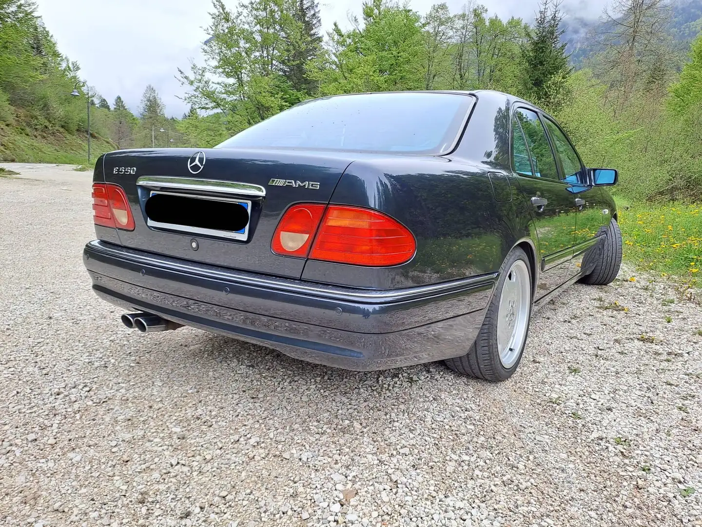 Mercedes-Benz E 50 AMG E 50 AMG Blau - 2