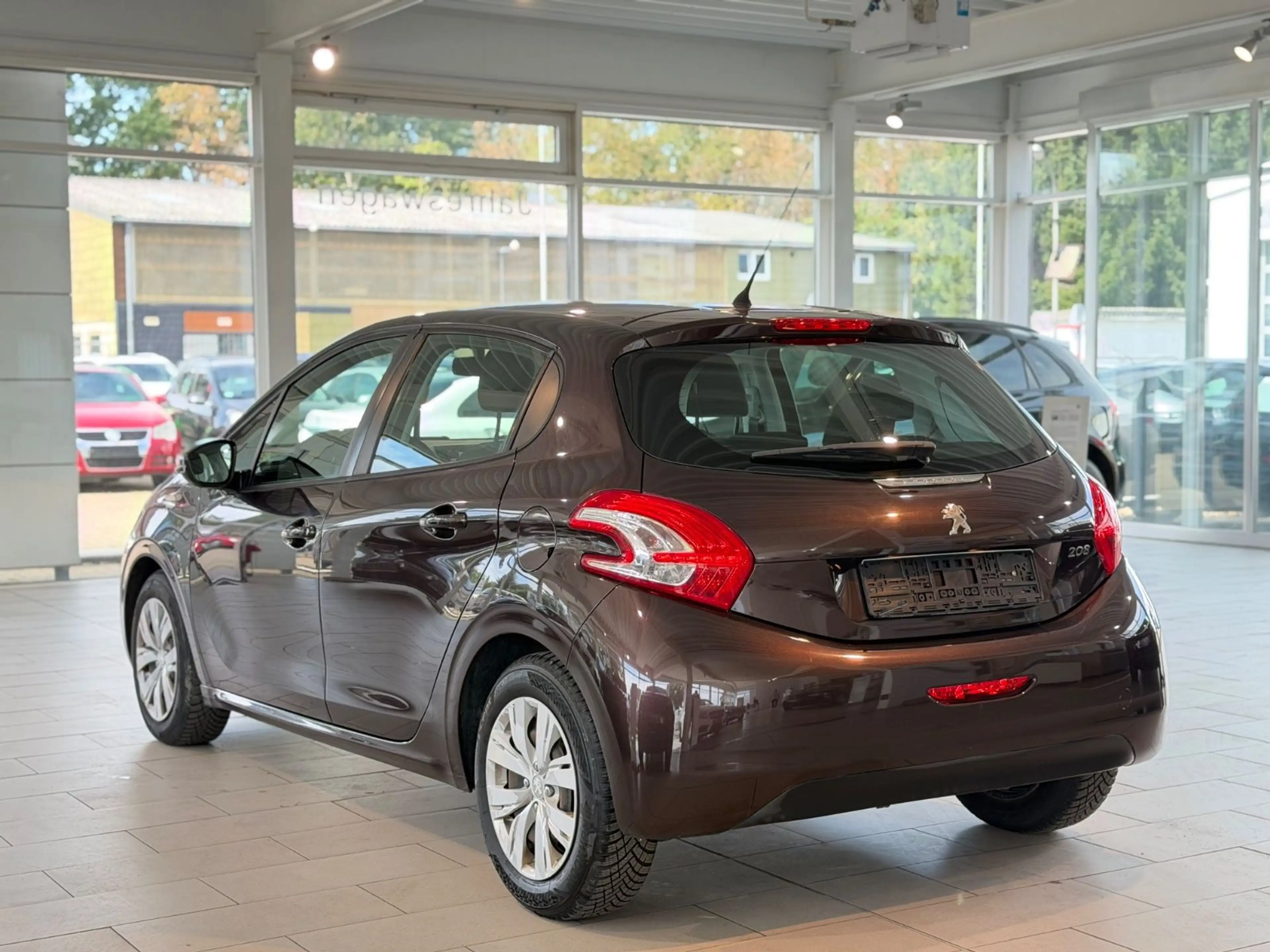 Peugeot 208 1.2 Active 82 VTi*KLIMA*USB*TOUCH*SPORT*TEMP — photo 4