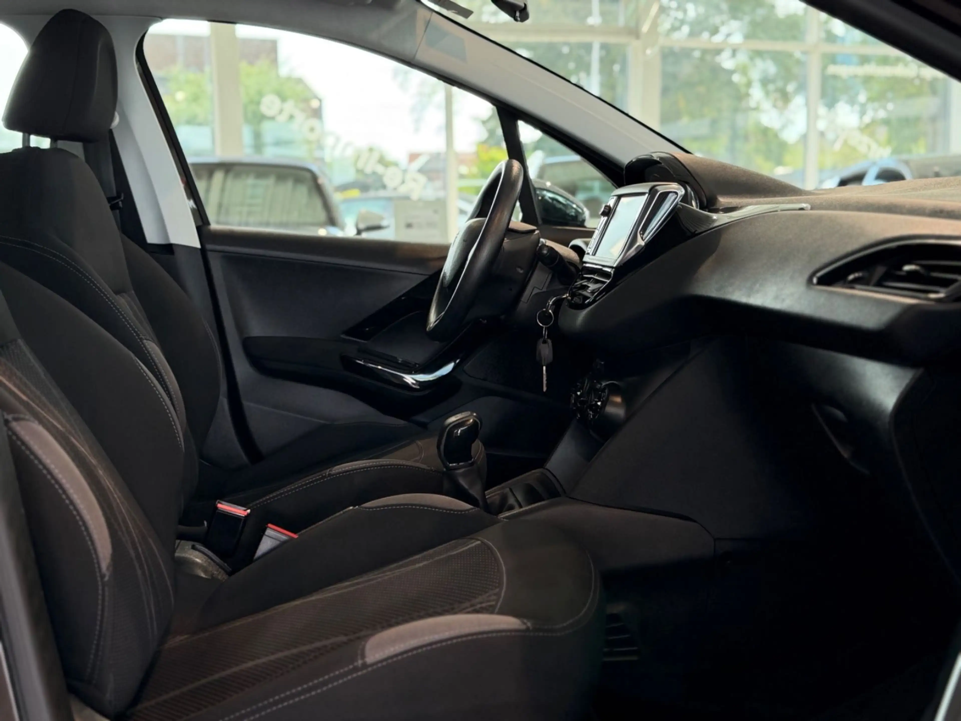 Peugeot 208 1.2 Active 82 VTi*KLIMA*USB*TOUCH*SPORT*TEMP — photo 12