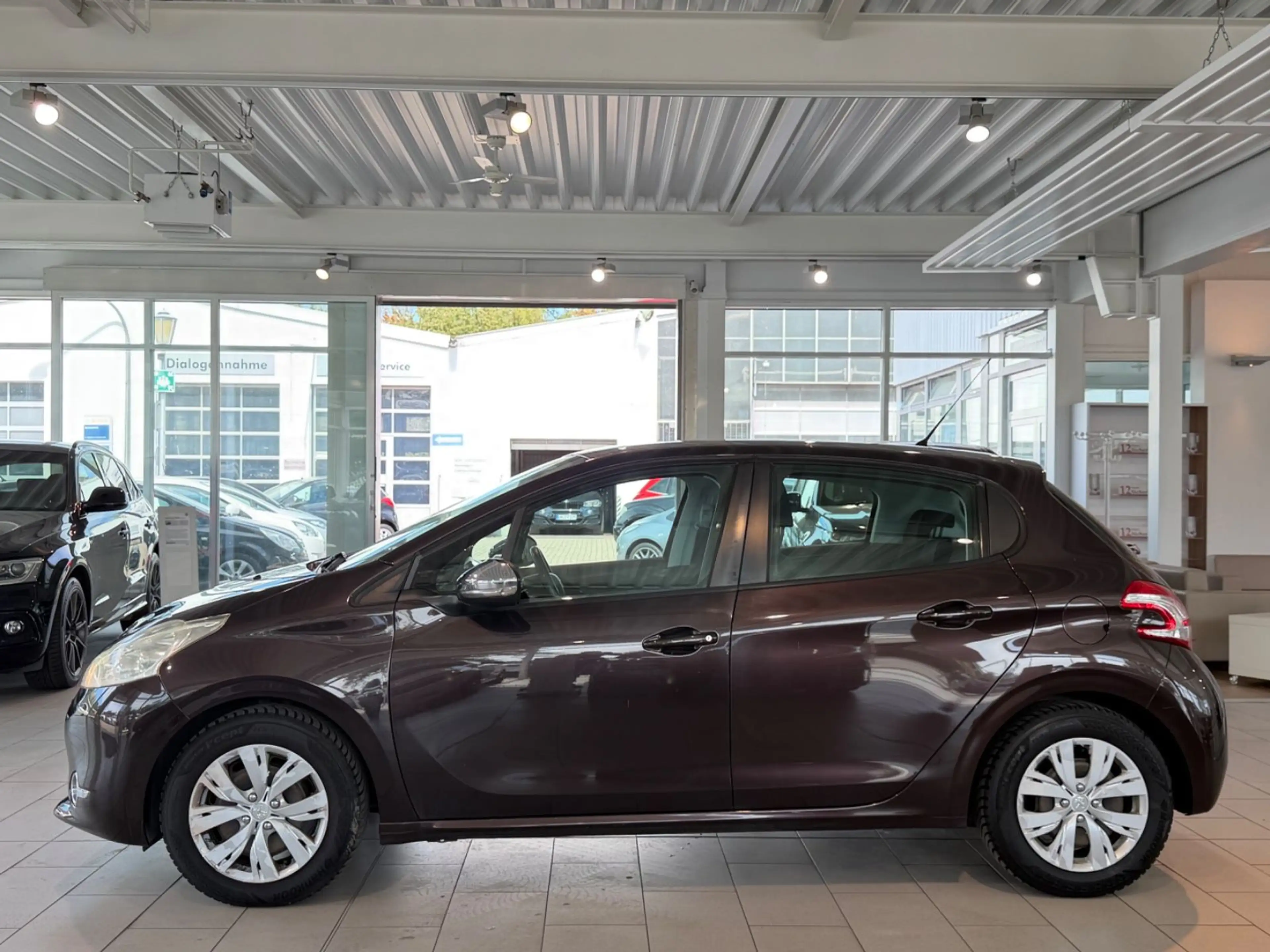 Peugeot 208 1.2 Active 82 VTi*KLIMA*USB*TOUCH*SPORT*TEMP — photo 3