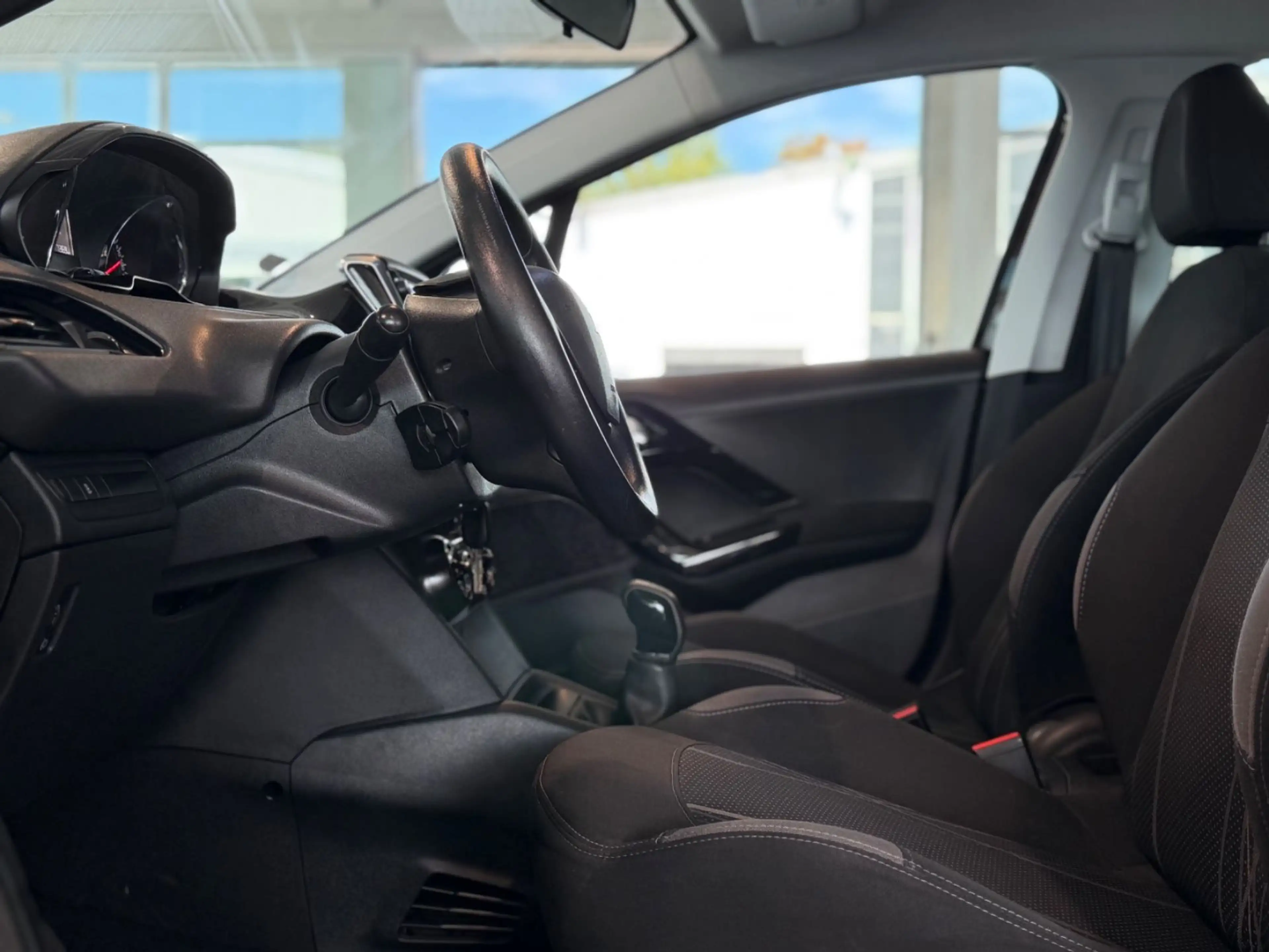 Peugeot 208 1.2 Active 82 VTi*KLIMA*USB*TOUCH*SPORT*TEMP — photo 10