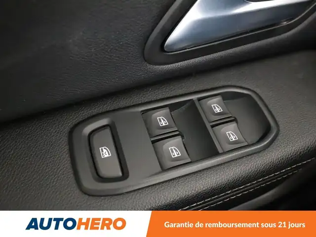 Dacia Duster view 28