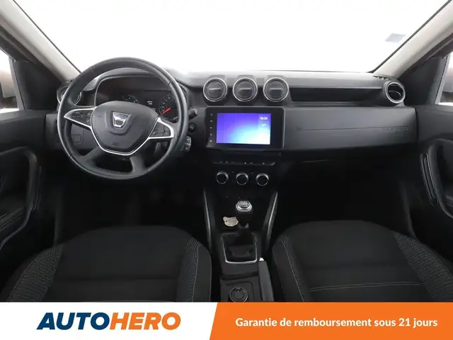 Dacia Duster view 12