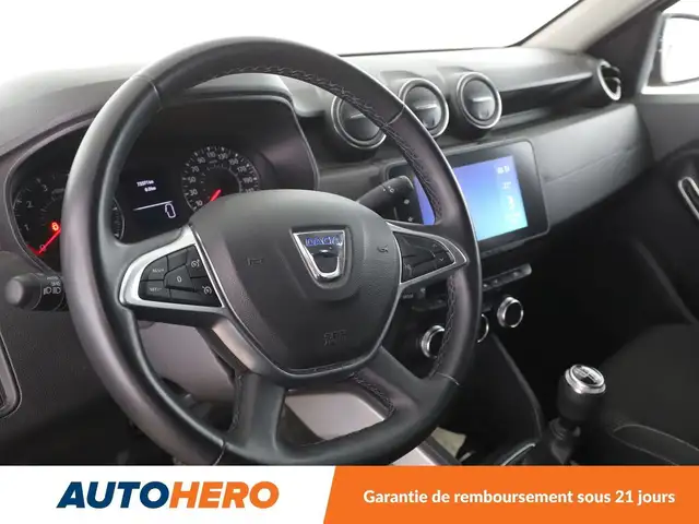 Dacia Duster view 11