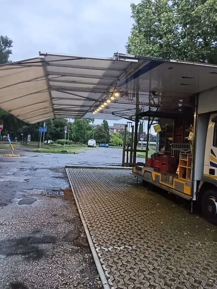 Iveco Eurocargo 100/150 Resti, foto 2