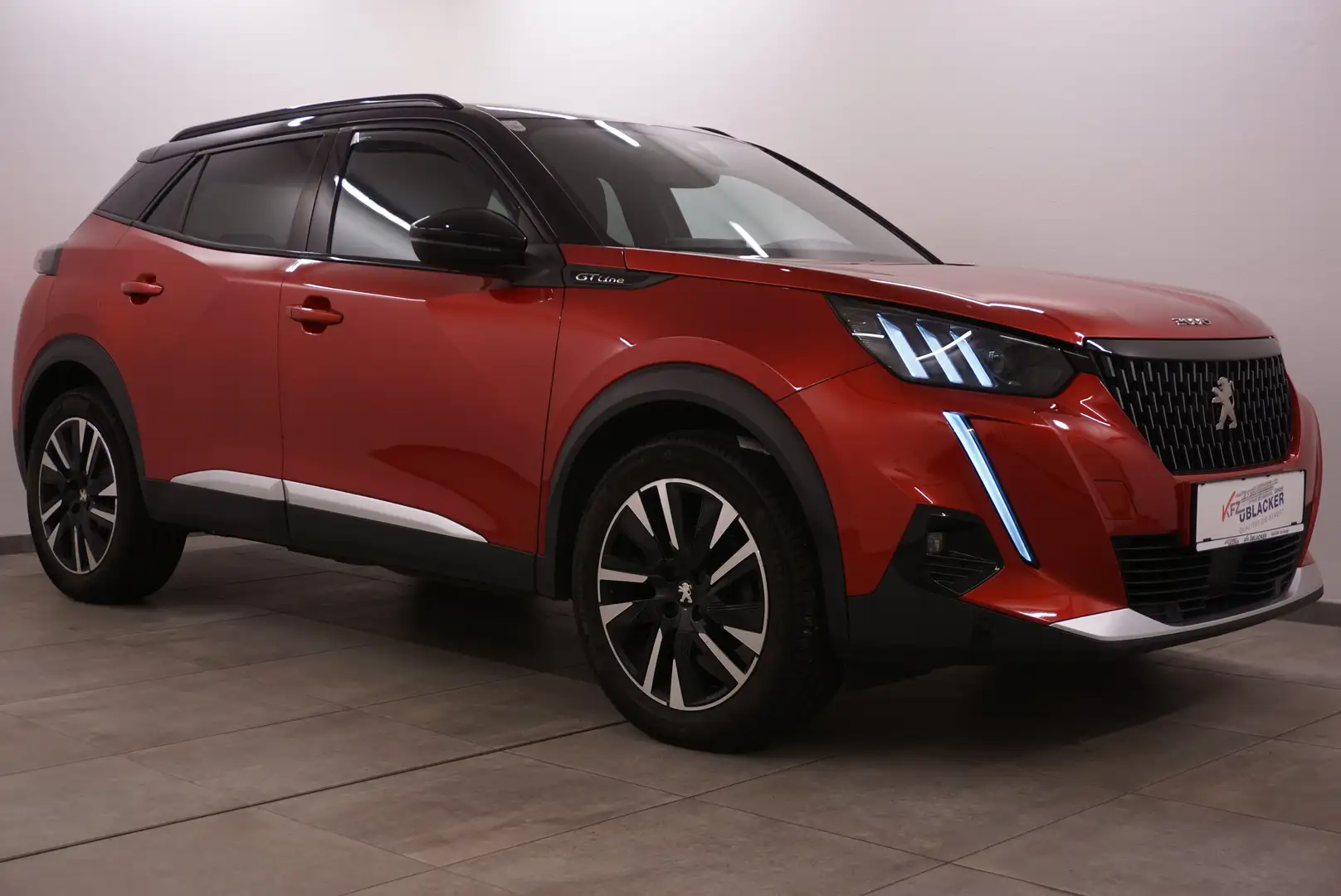 Peugeot 2008 Allure  // GT-line // Anhängervorrichtung // Rot - 1