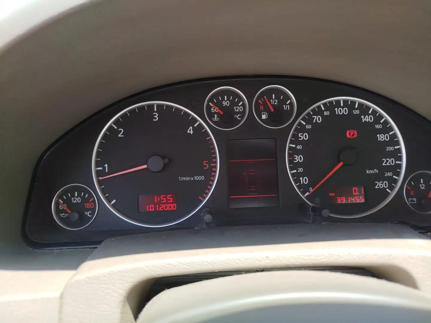 Audi A6 Avant 2.5TDI quattro - 2