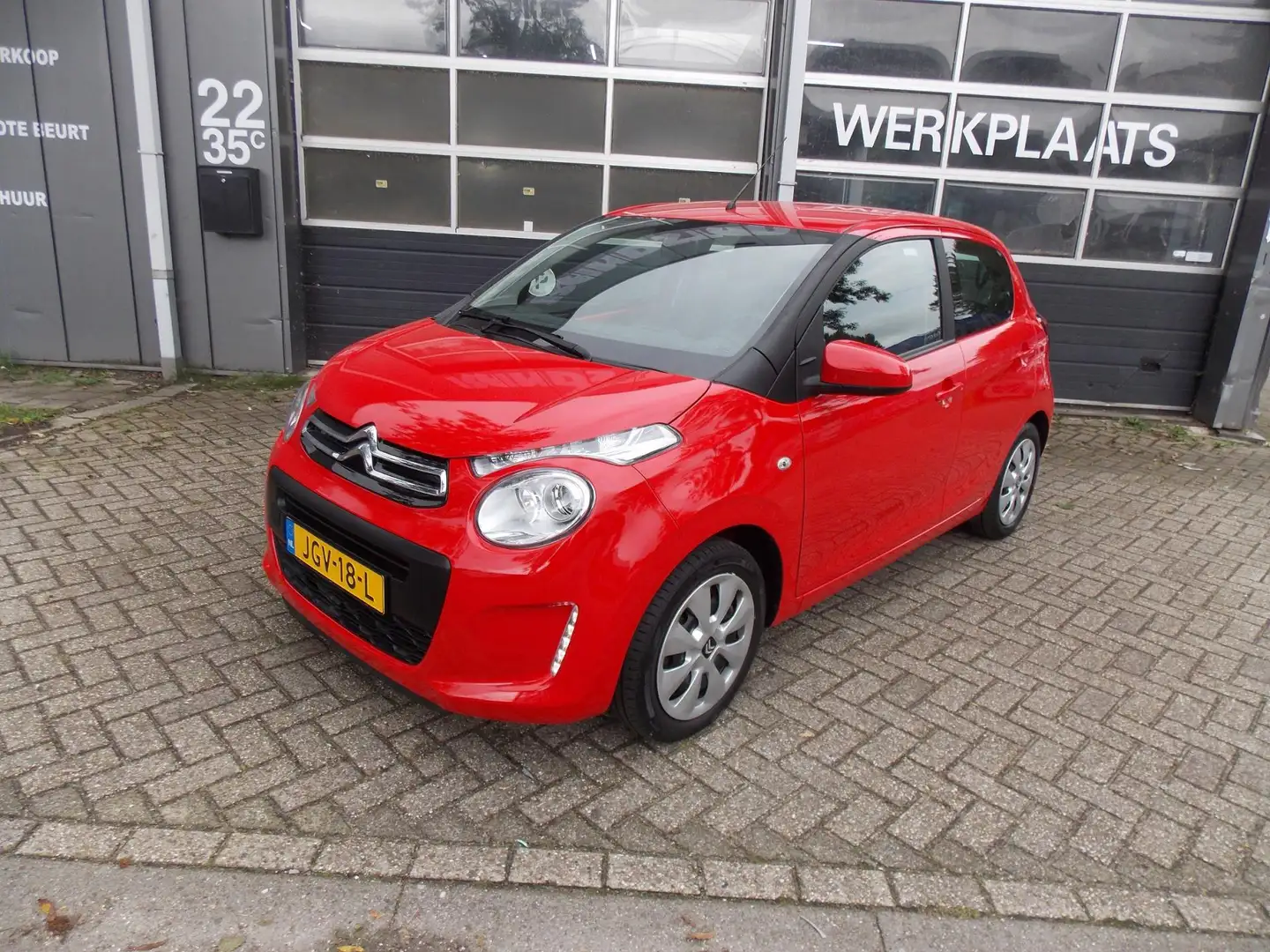 Citroen C1 1.0 VTi Airscape Feel Airco Elek Pakket 5Deurs 202 Rood - 2