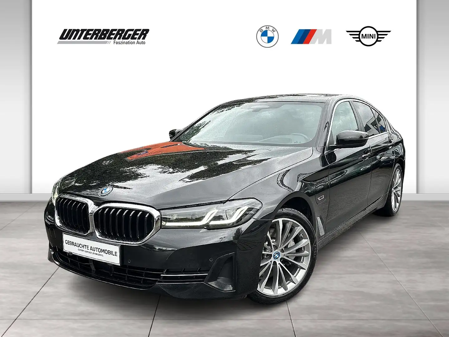 BMW 530 e xDrive Glasdach // Head-Up // elektr. Sitzverste Noir - 1