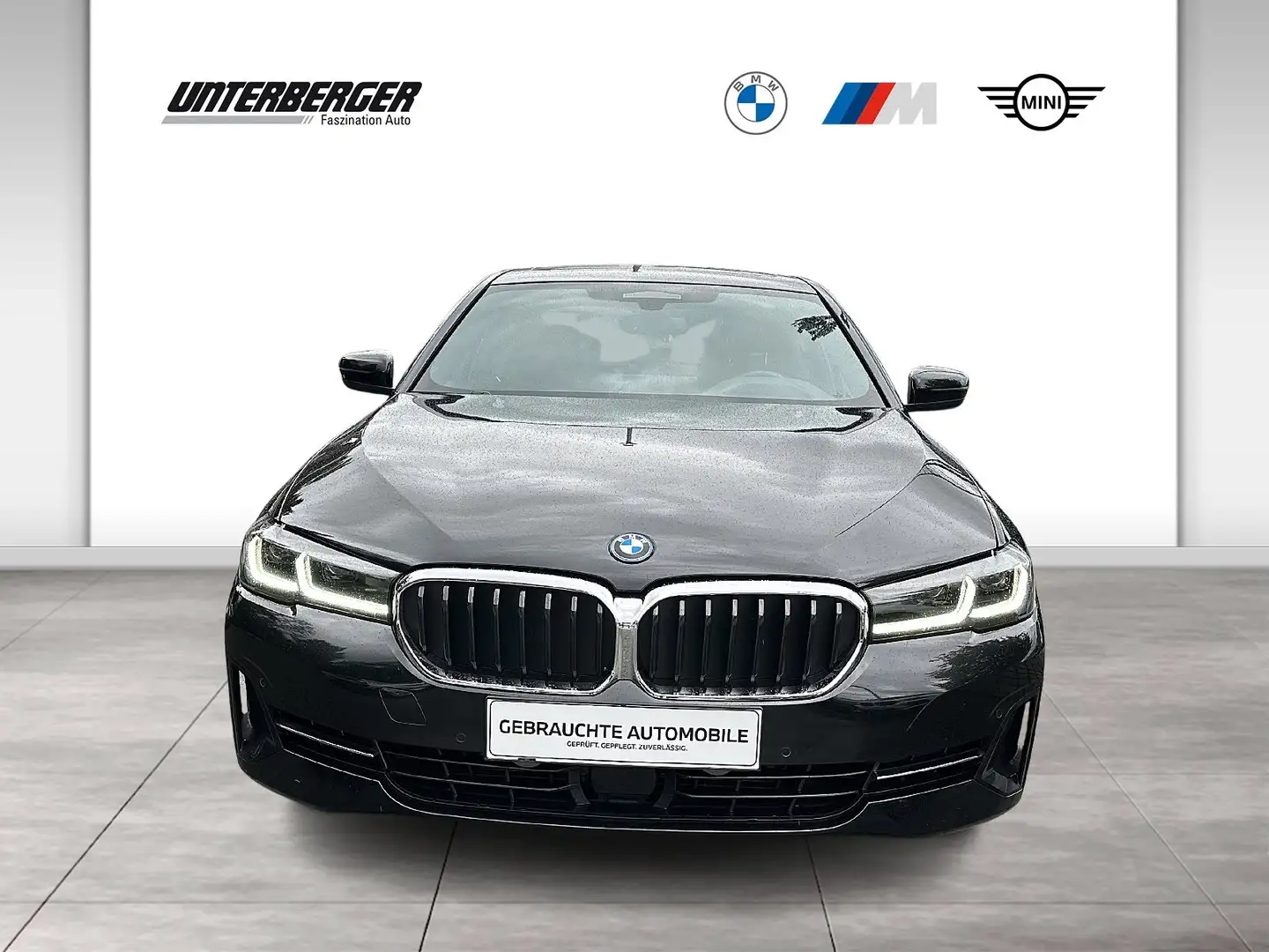 BMW 530 e xDrive Glasdach // Head-Up // elektr. Sitzverste Noir - 2