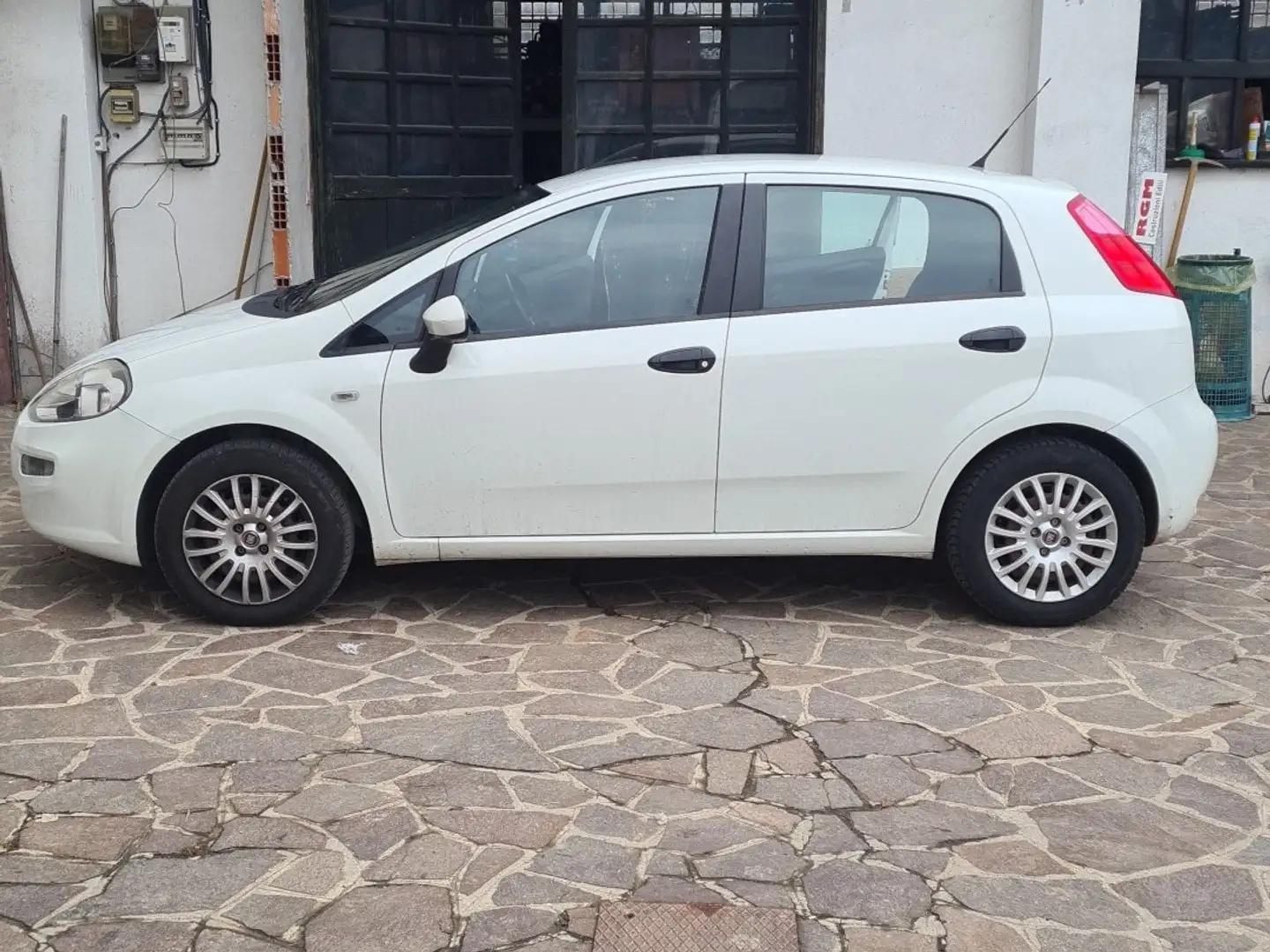 Fiat Grande Punto 5p 1.3 mjt 16v Actual s&s 75cv White - 2