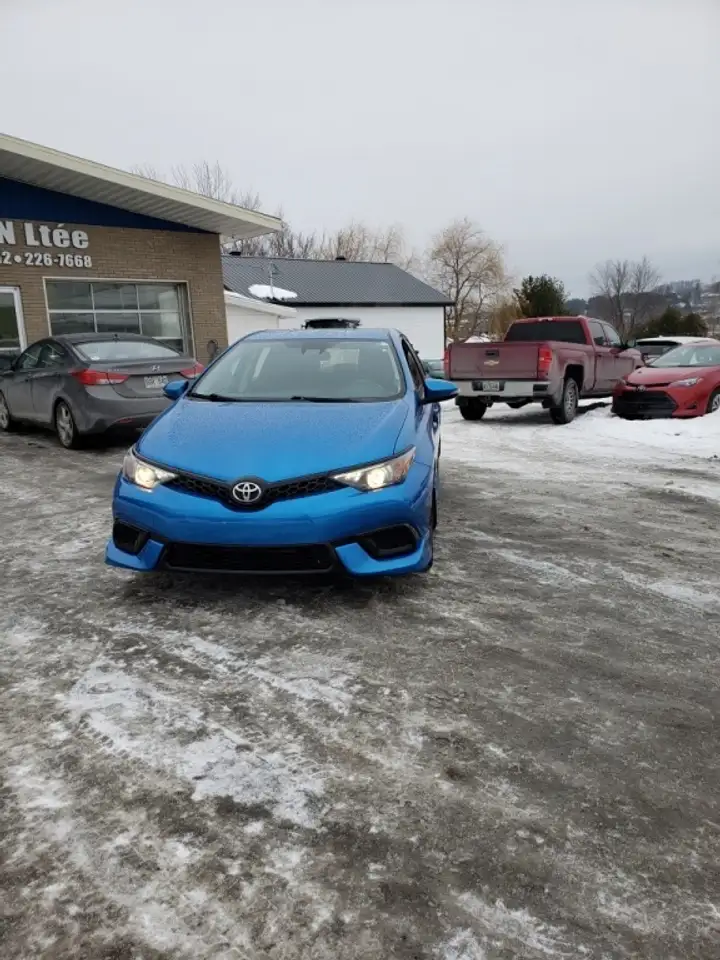 Toyota Corolla снимка Toyota Corolla