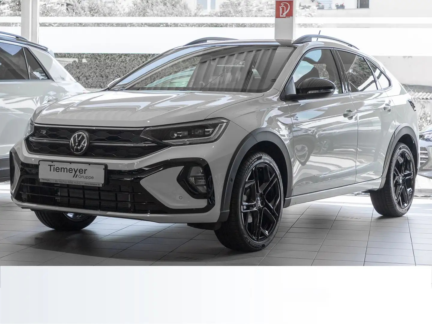 Volkswagen Taigo 1.5 TSI DSG R-LINE REAR VIEW IQ.DRIVE NAVI Weiß - 2