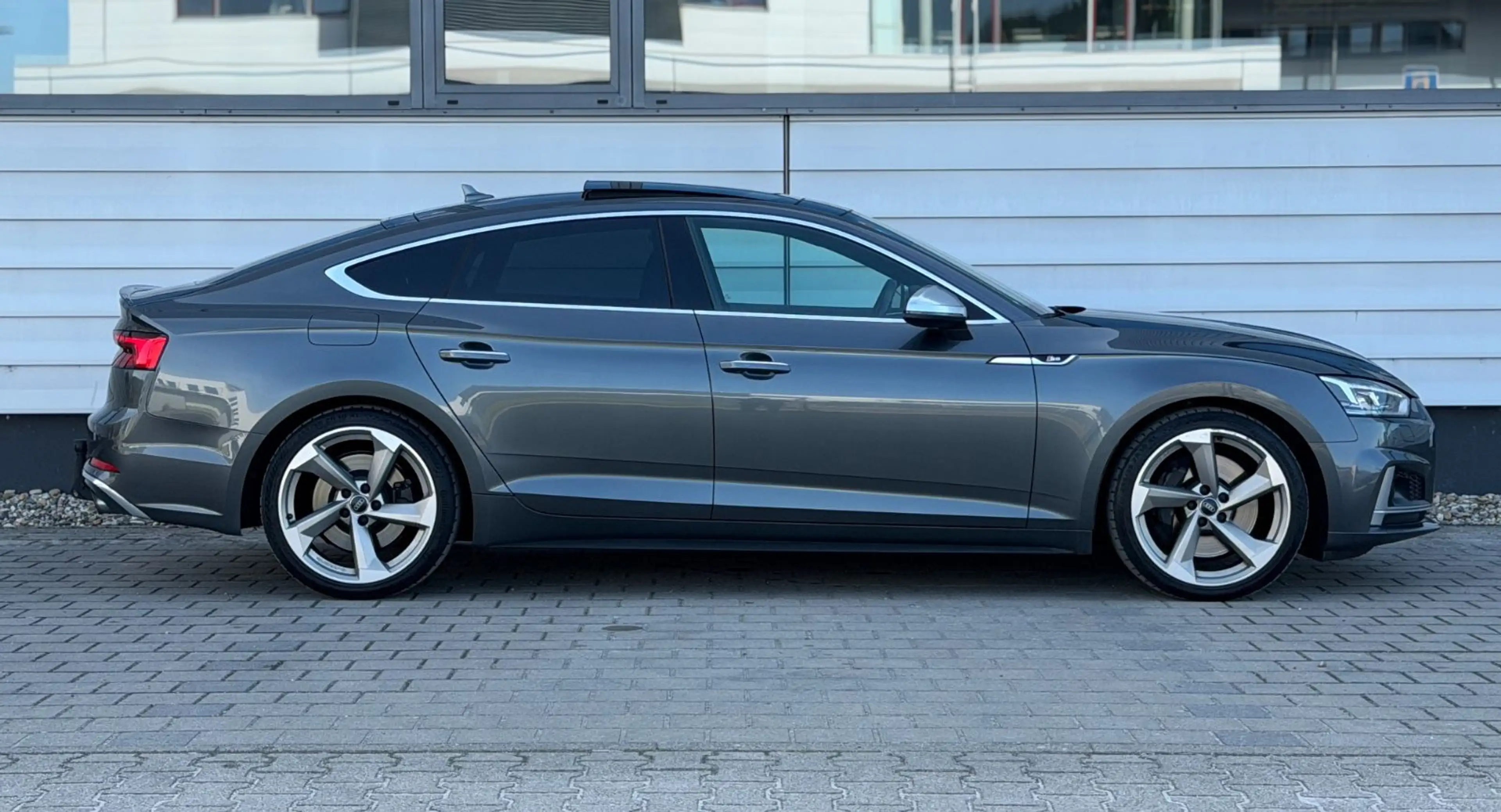 Audi S5 3.0 TFSI quattro ACC B&O Pano AHK Kamera — photo 8