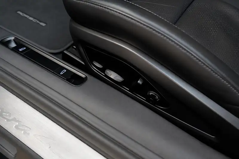 Porsche 911 Carrera 4S Cabriolet – Foto 11