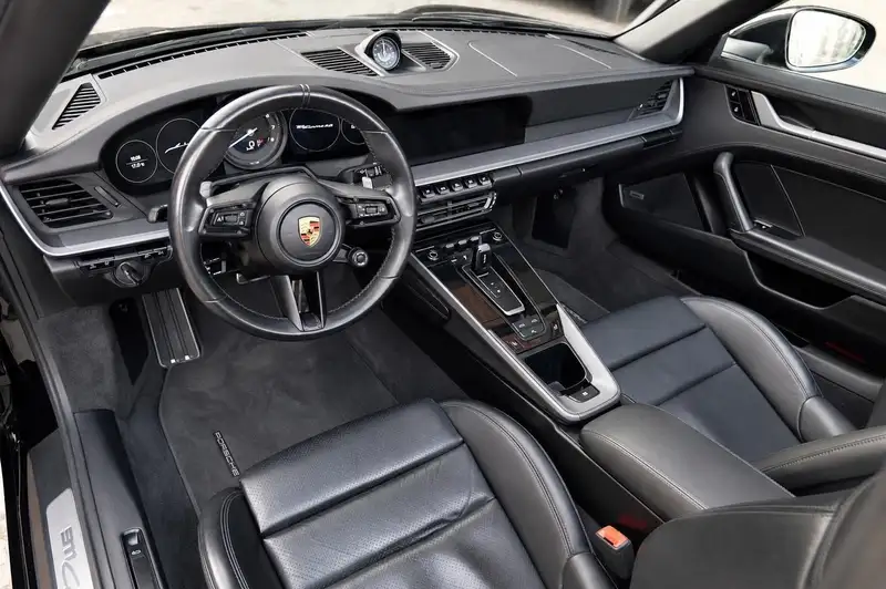 Porsche 911 Carrera 4S Cabriolet – Foto 9