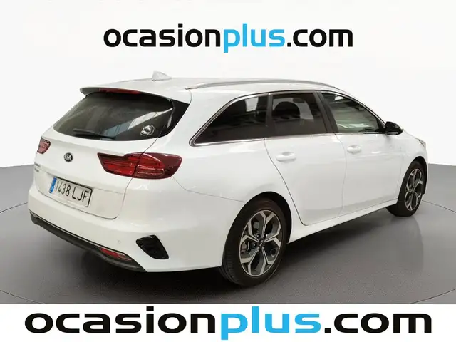 Kia Ceed view 4